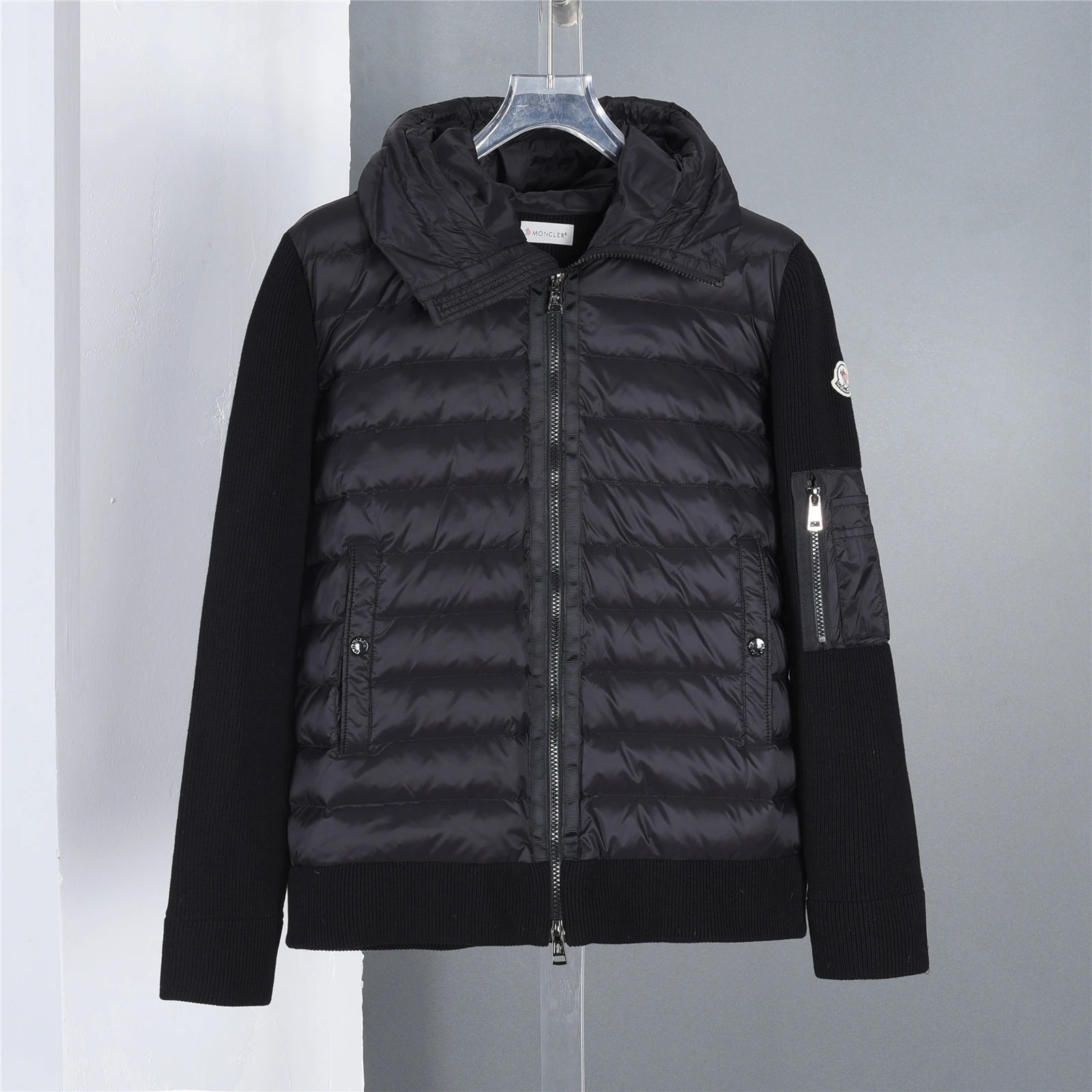 Moncler Down Jacket — 4249ef36