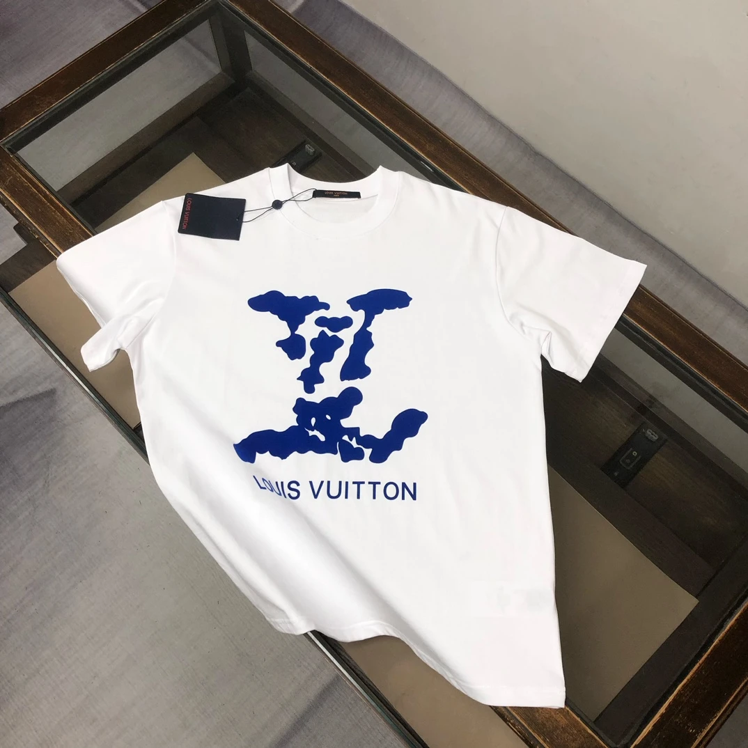 Louis Vuitton T-Shirt — 982b2e88