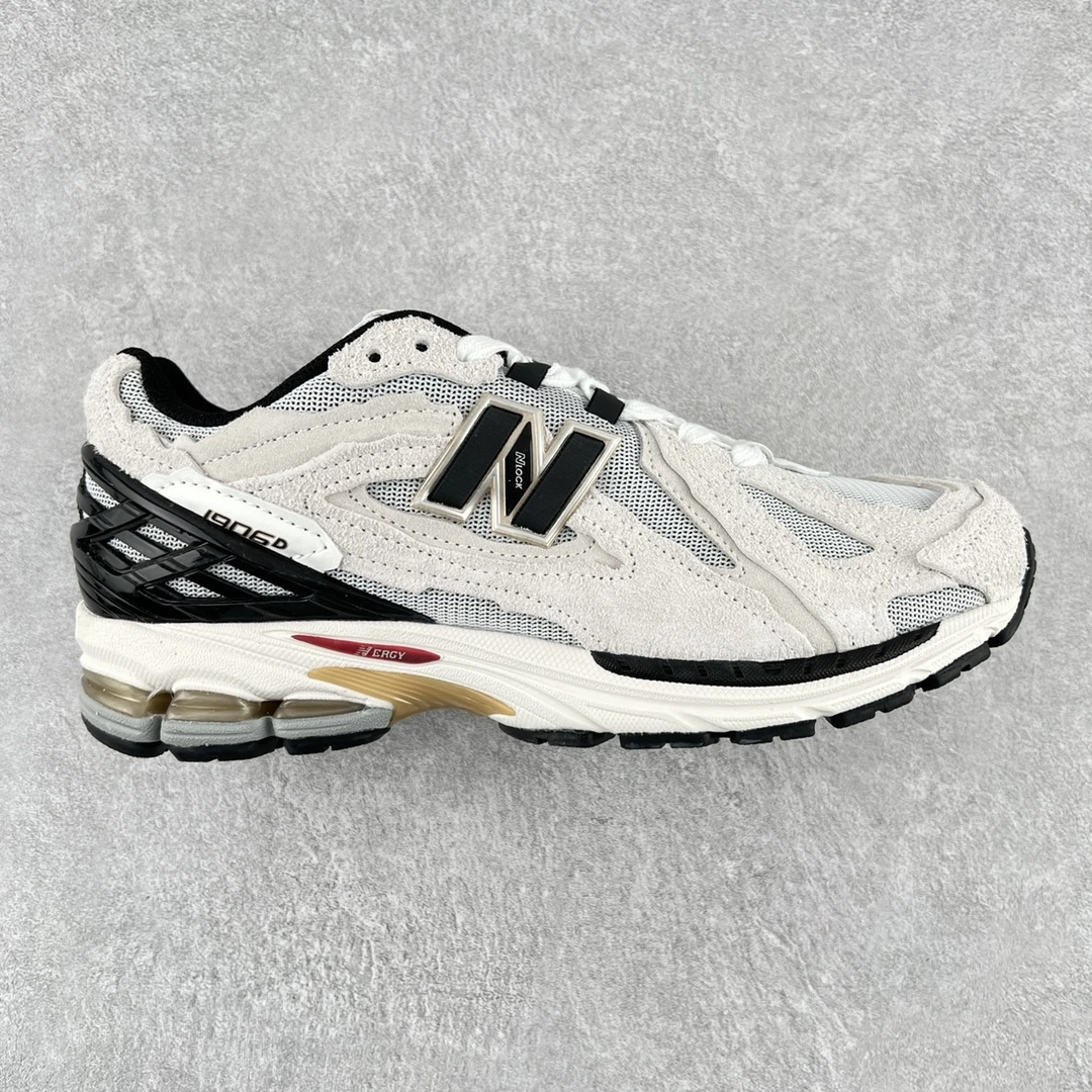New Balance Sneakers — 8be8dd39