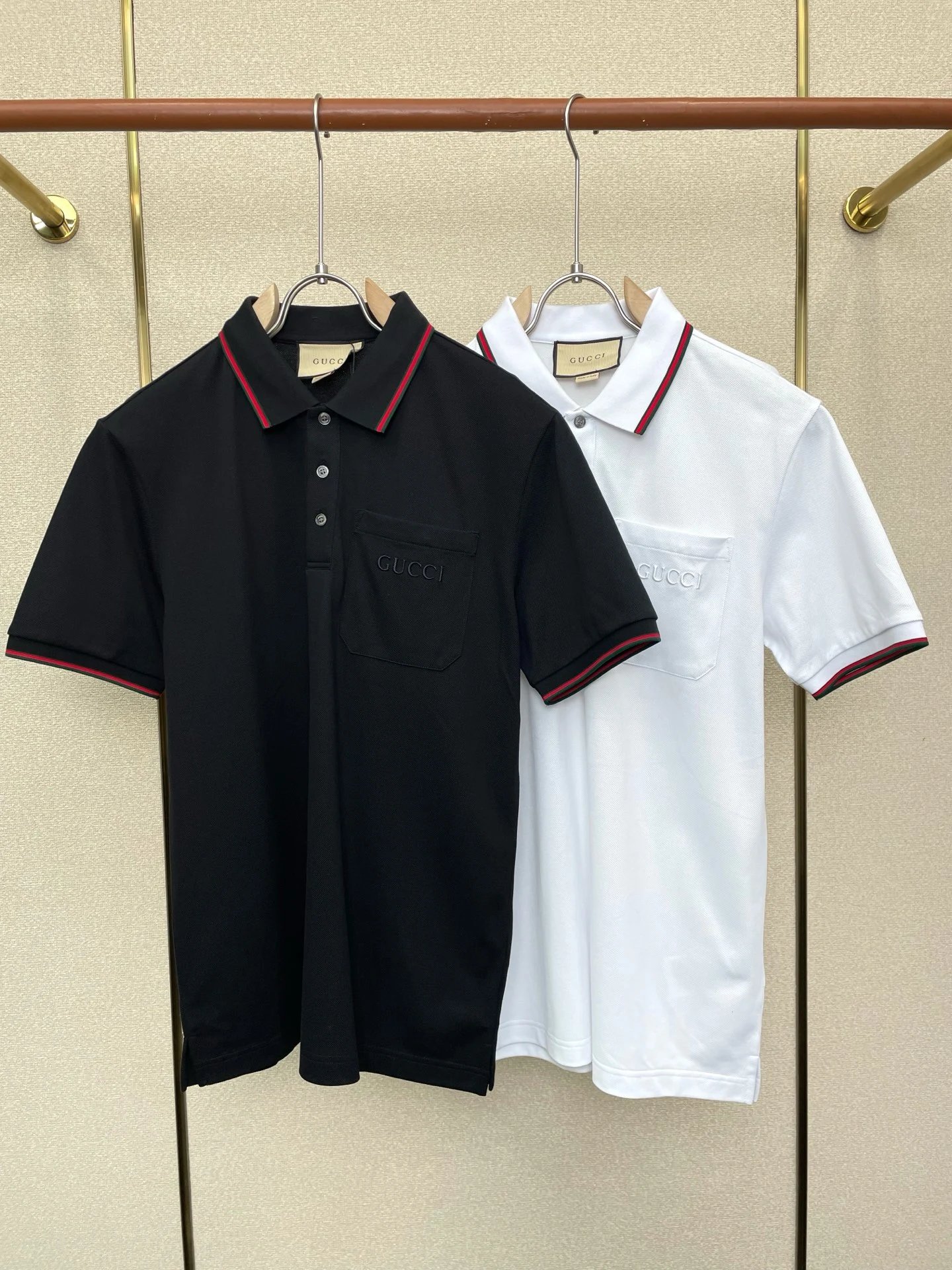 Gucci T-Shirt — f4c5cf0e