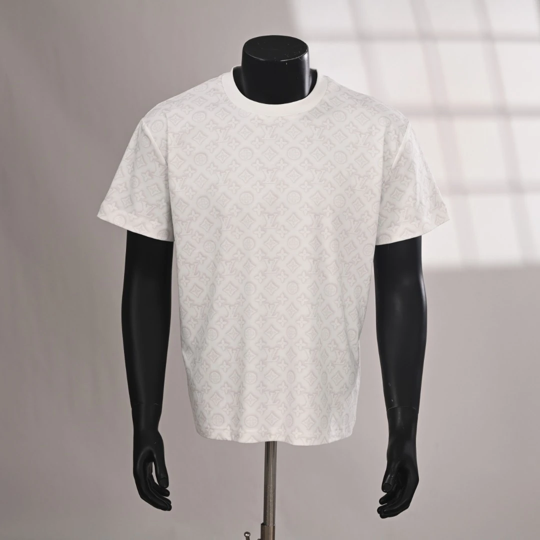 Louis Vuitton T-Shirt — cf0dd1bf