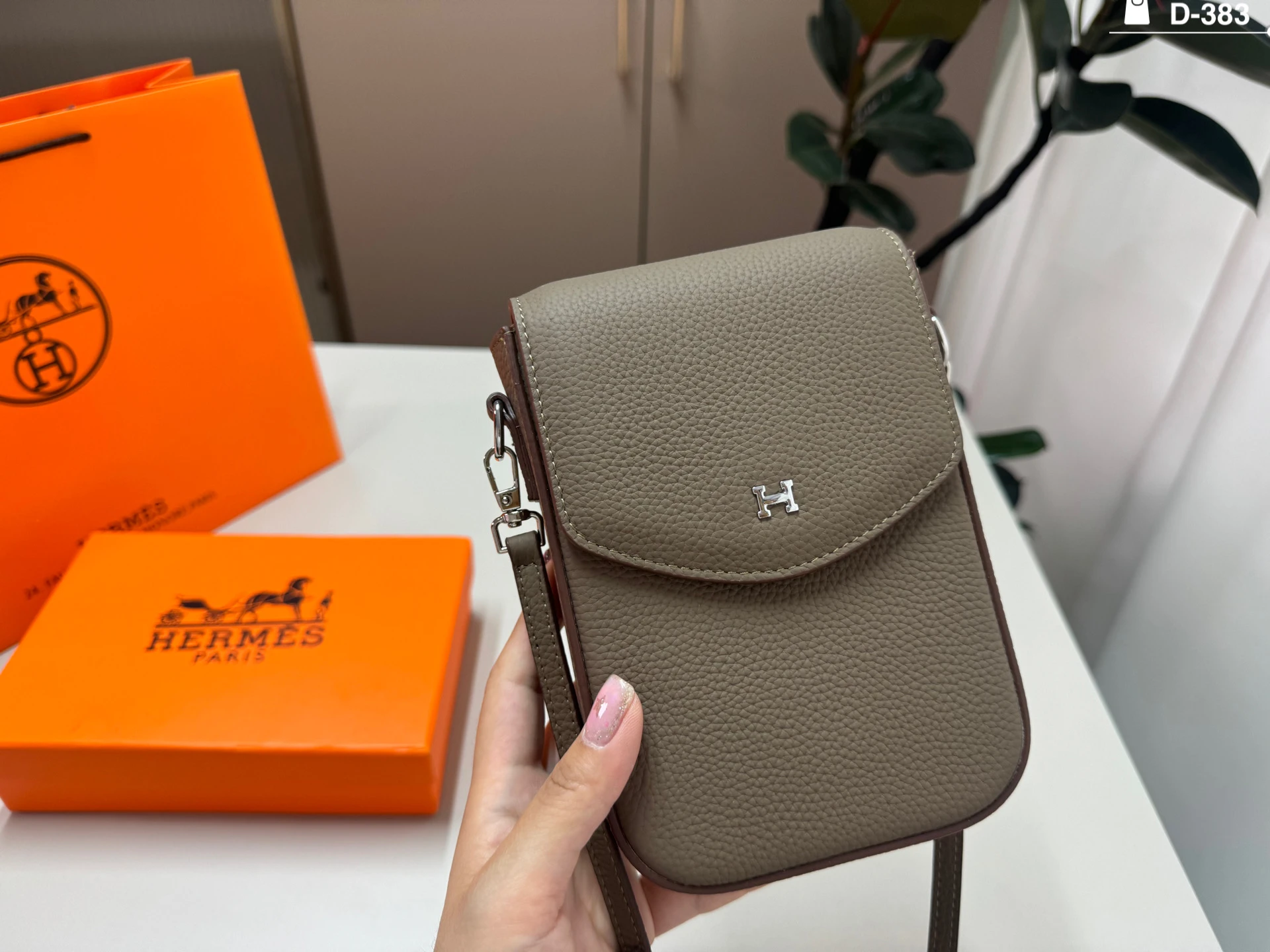 Hermès Bag — 66cf51b2