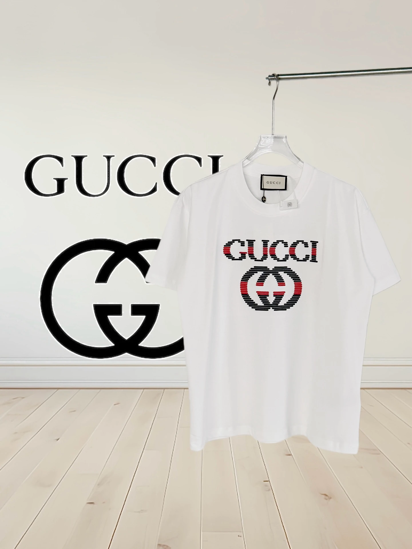 Gucci T-Shirt — 6869b682