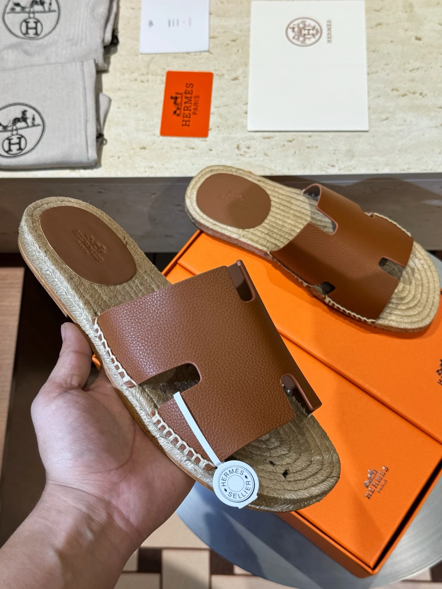 Hermès Slippers — e7c0c93a