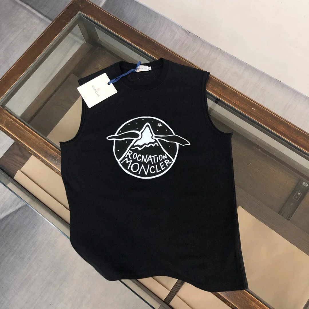 Moncler T-Shirt — 411d9c5f