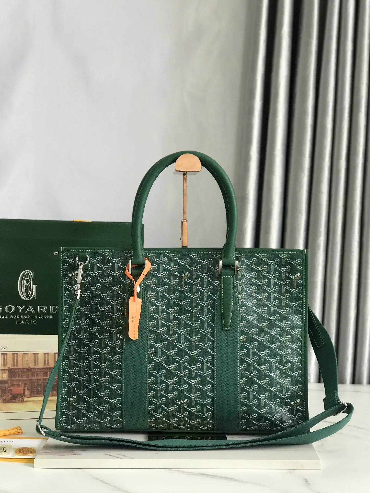 Briefcases — ca0b9bb4