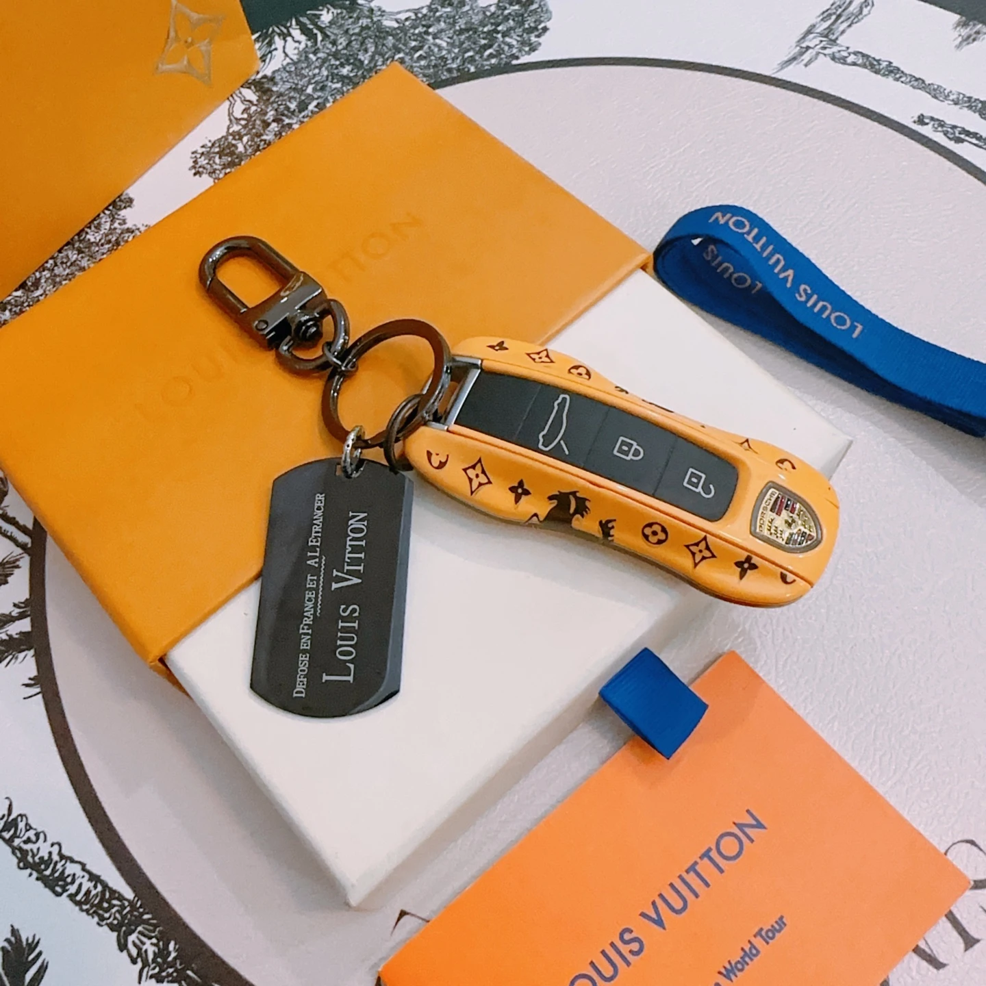 Louis Vuitton Keyrings & Bag Charms — f16f202c