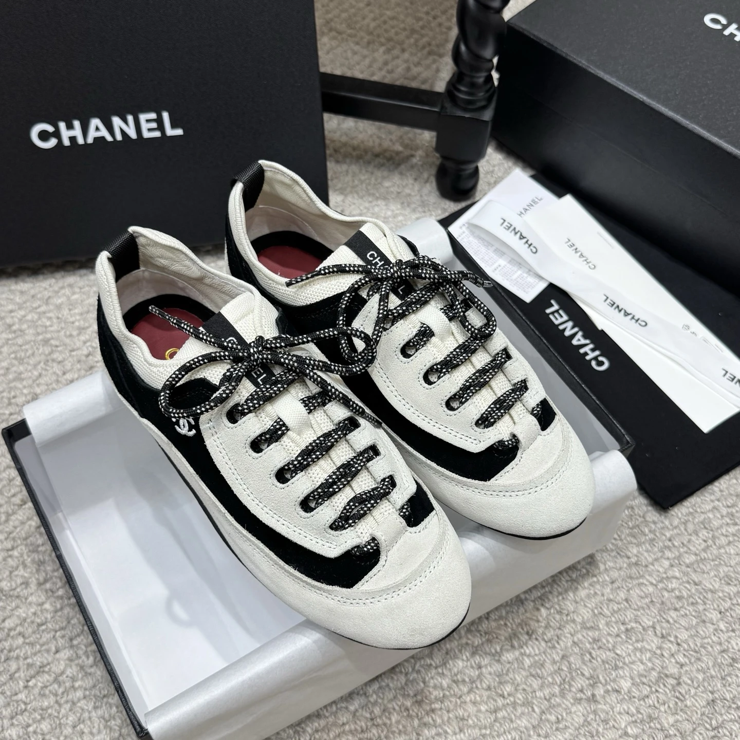 Chanel Sneakers — 2b69c540
