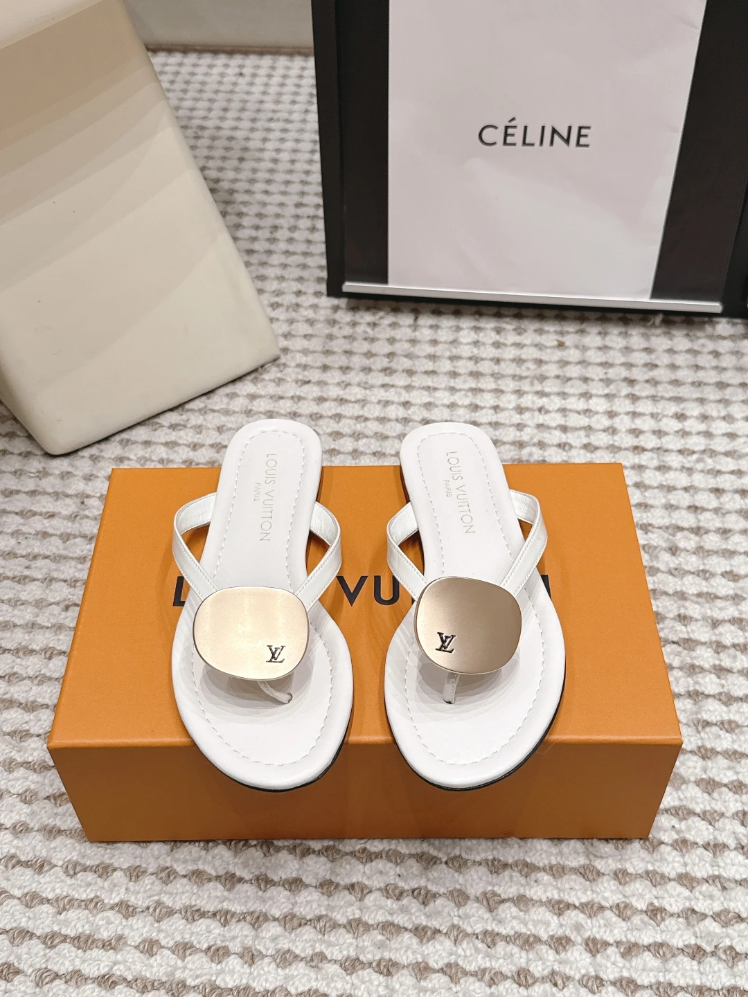 Louis Vuitton Slippers — 0ff9f006