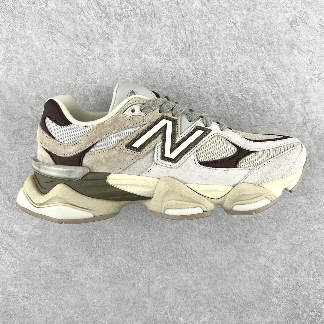 New Balance Sneakers — 381d42e2