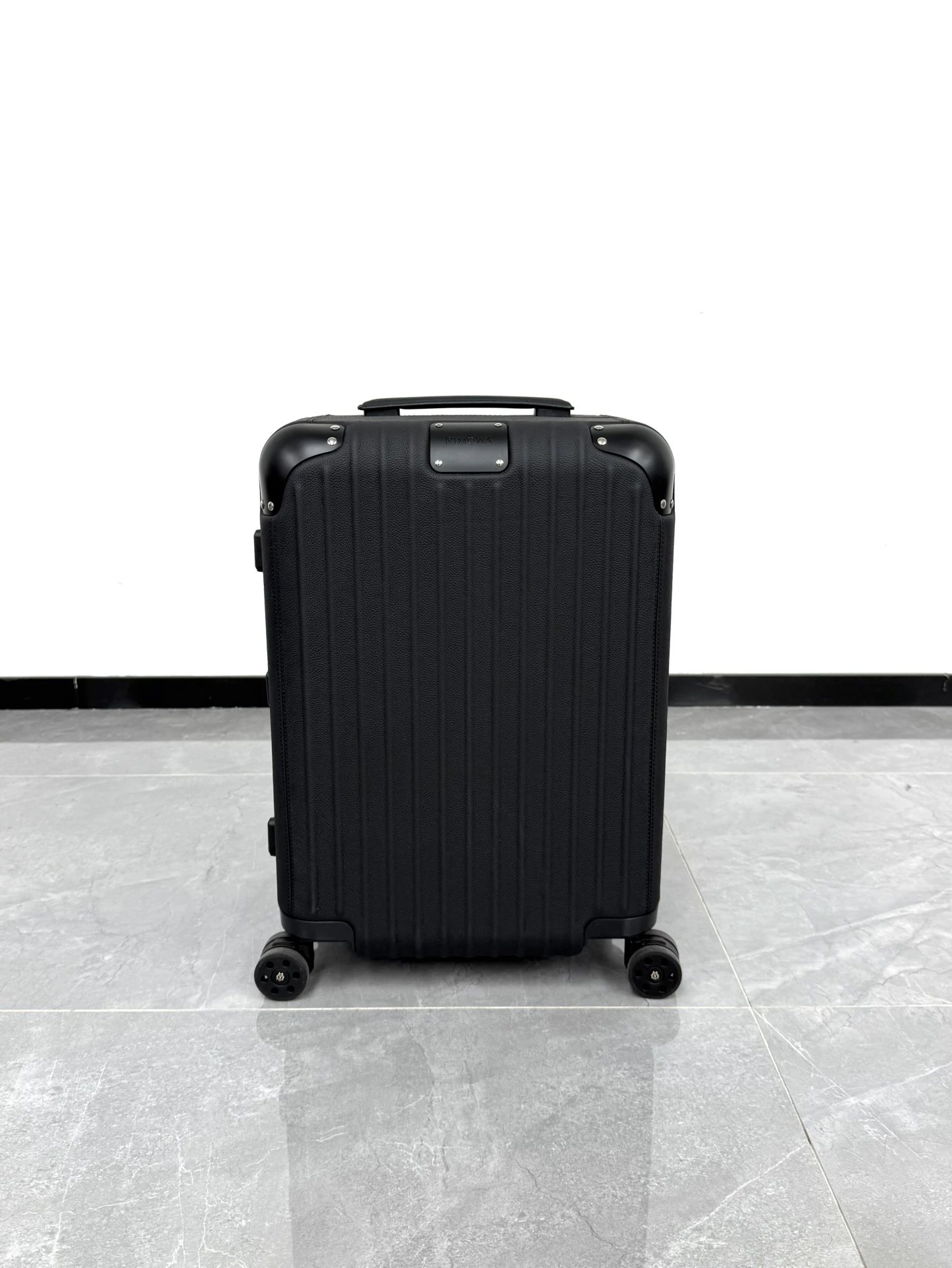 Luggage — 0999ed5a