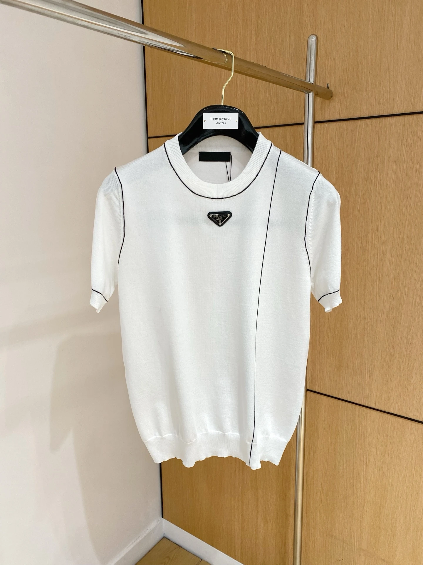 Prada T-Shirt — d20aed53