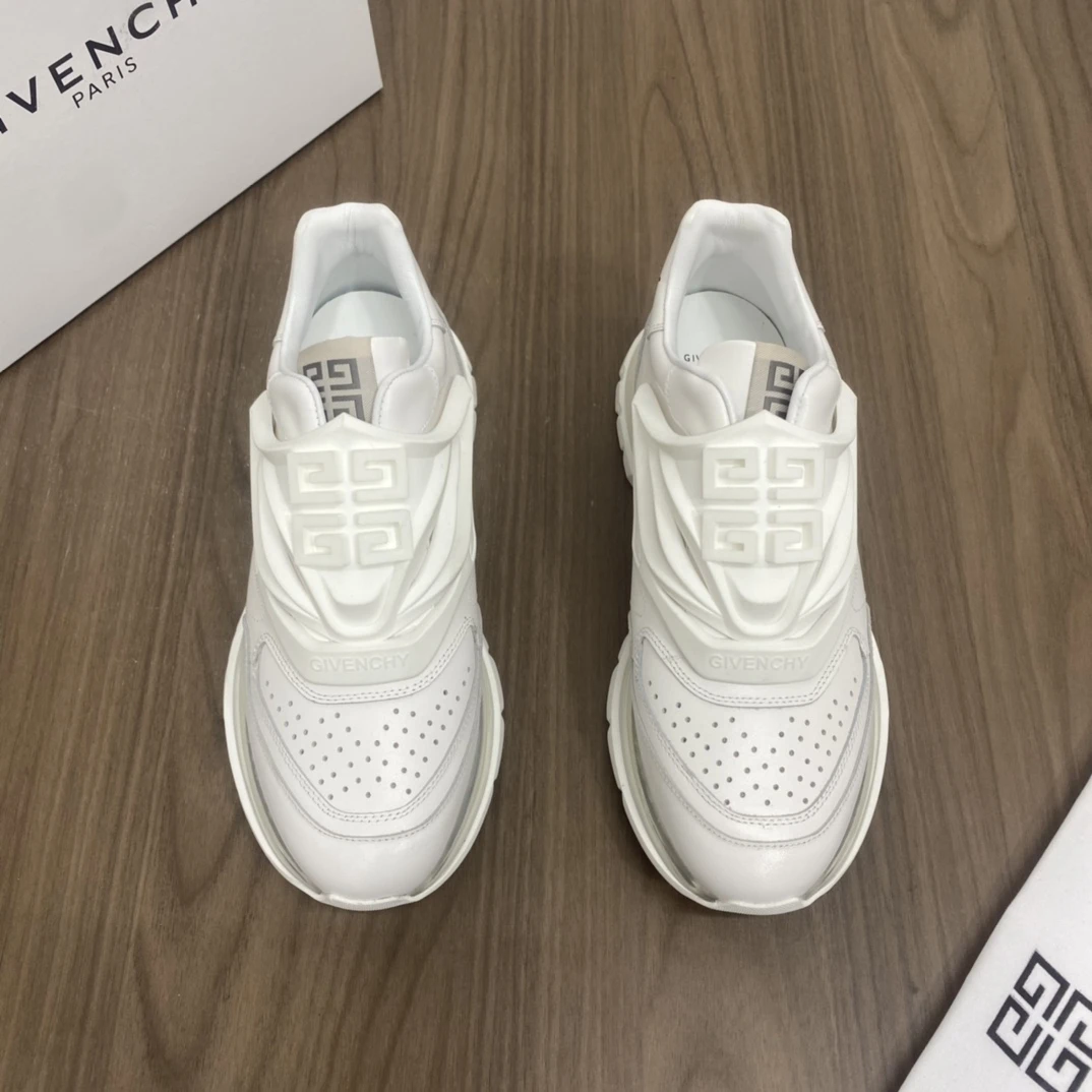 Givenchy Shoes — 84f9a52e