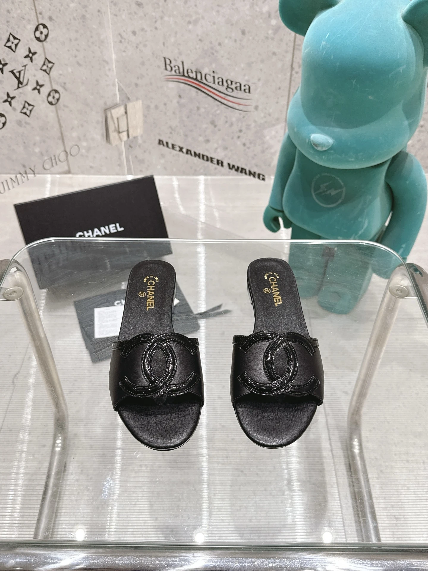 Chanel Slippers — c5d043de
