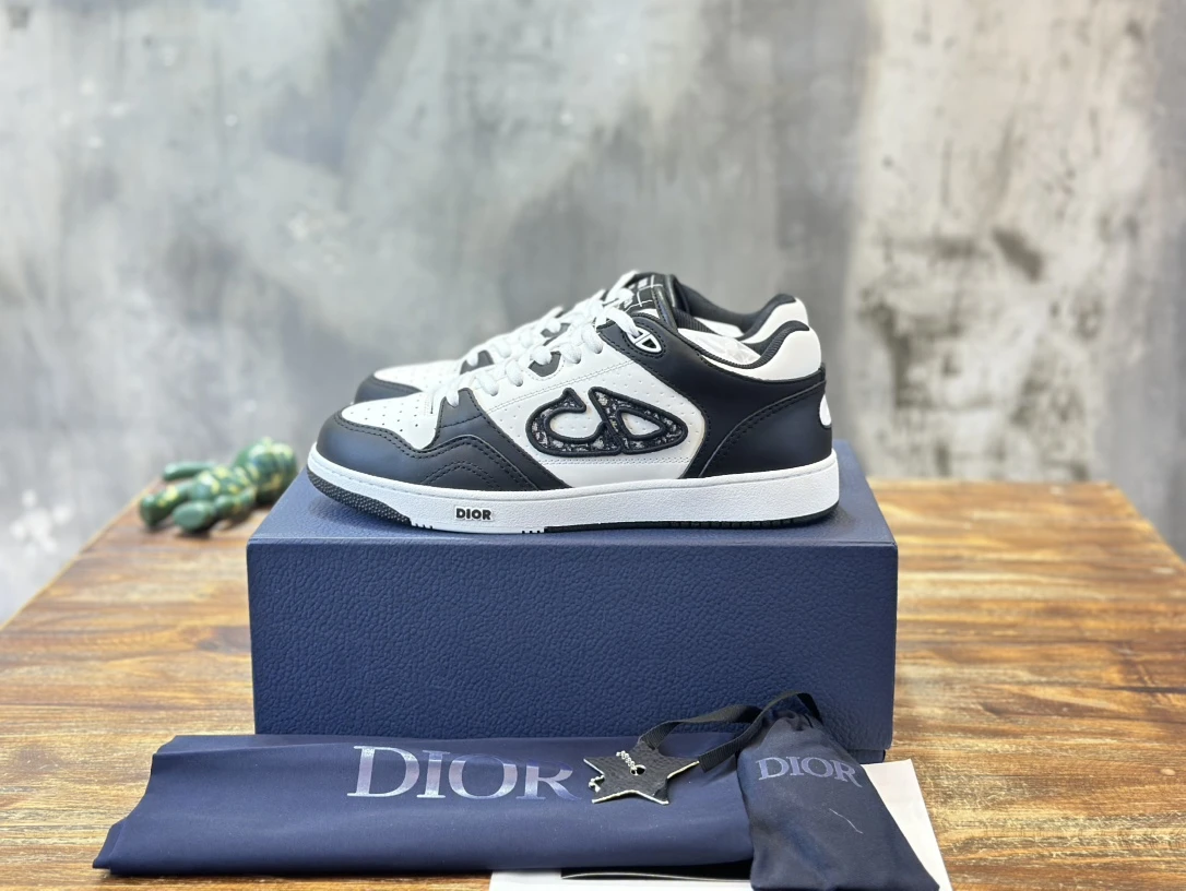 Dior Sneakers — 1ff1a7d1
