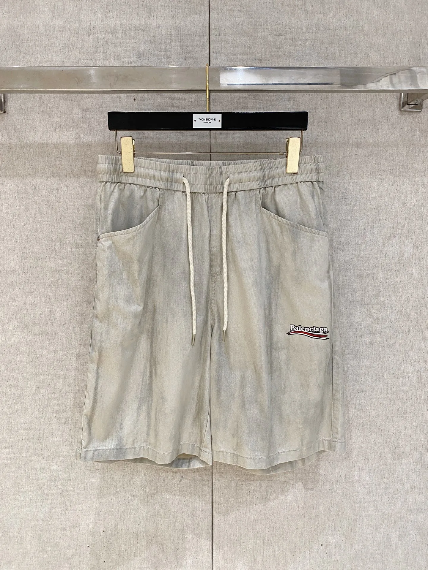 Balenciaga Shorts — 2293f36c