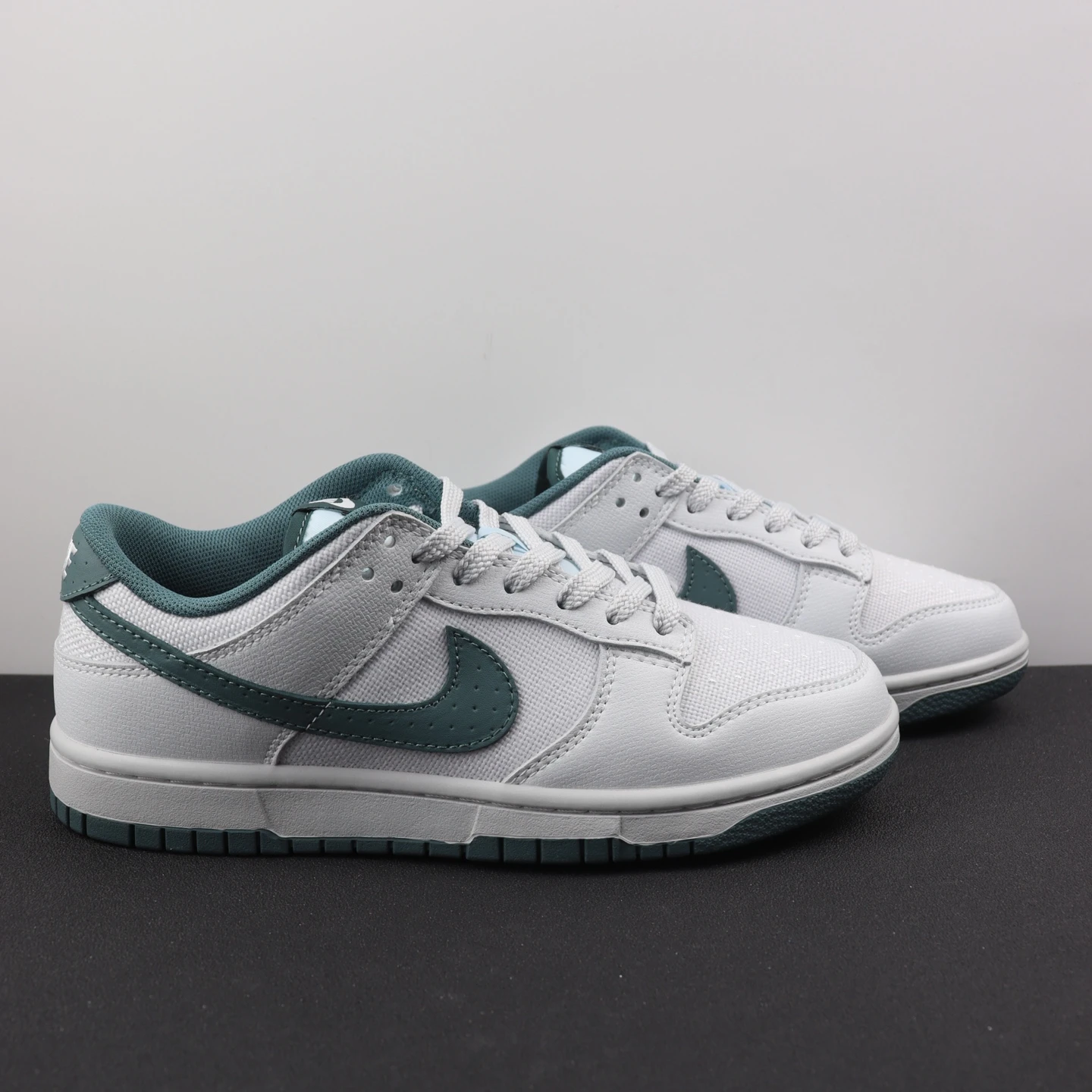 Nike Shoes — 0816cb95