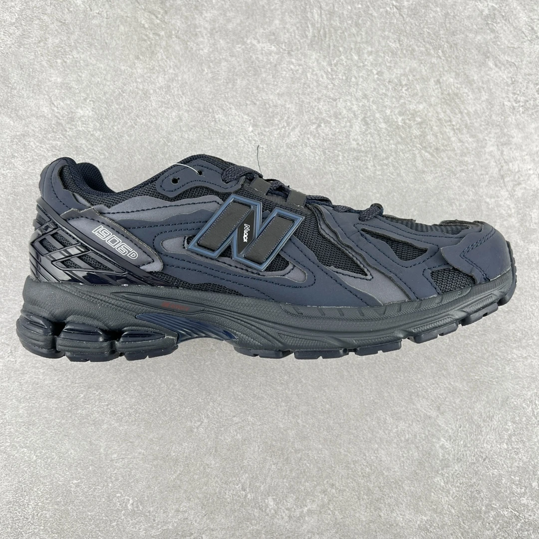 New Balance Sneakers — e93275d8