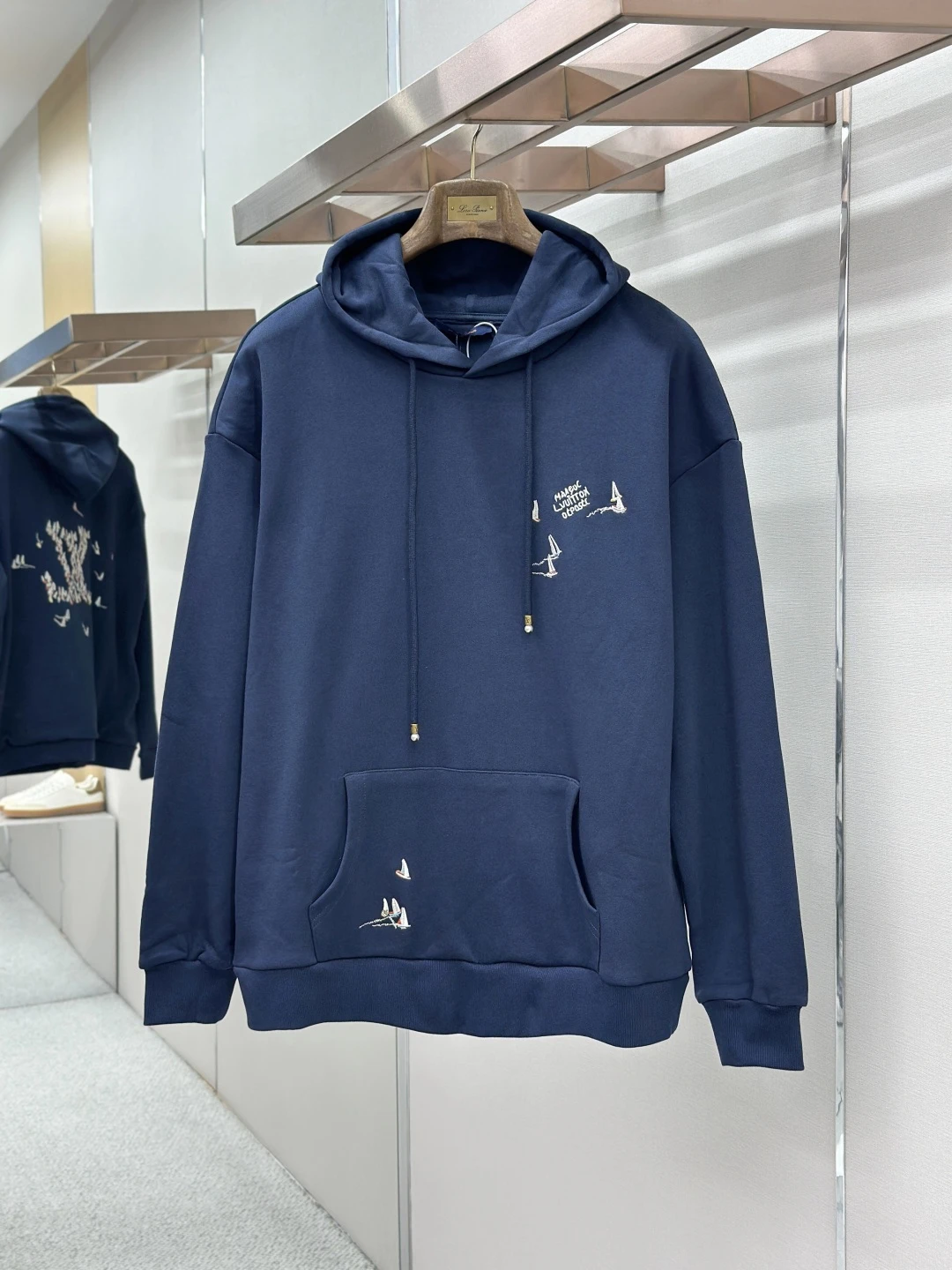 Louis Vuitton Hoodies — 468afb0f