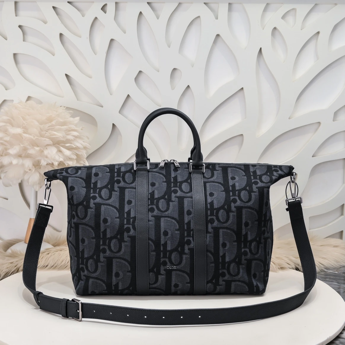 Dior Bag — e1c577c7