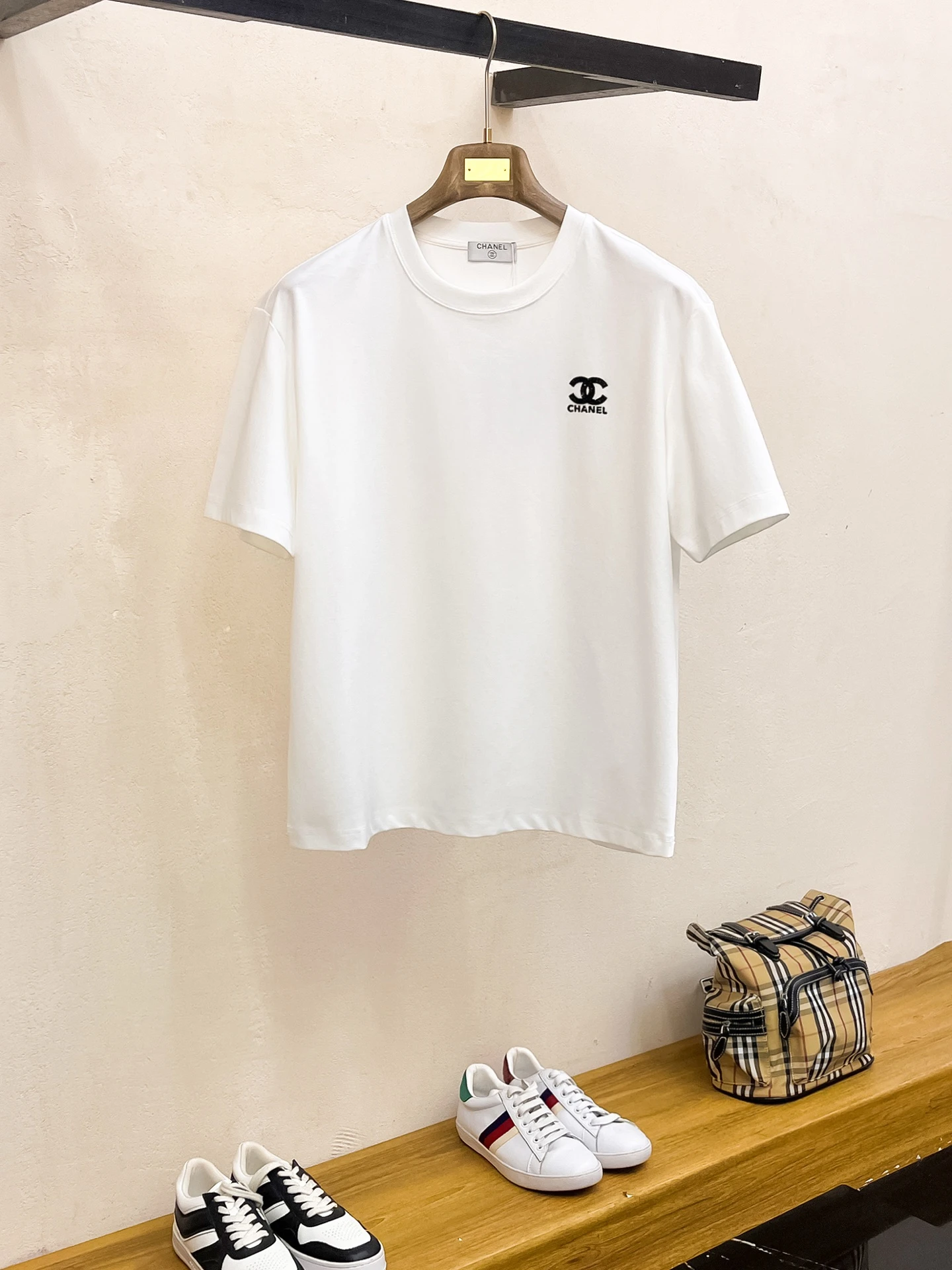 Chanel T-Shirt — 33025a46