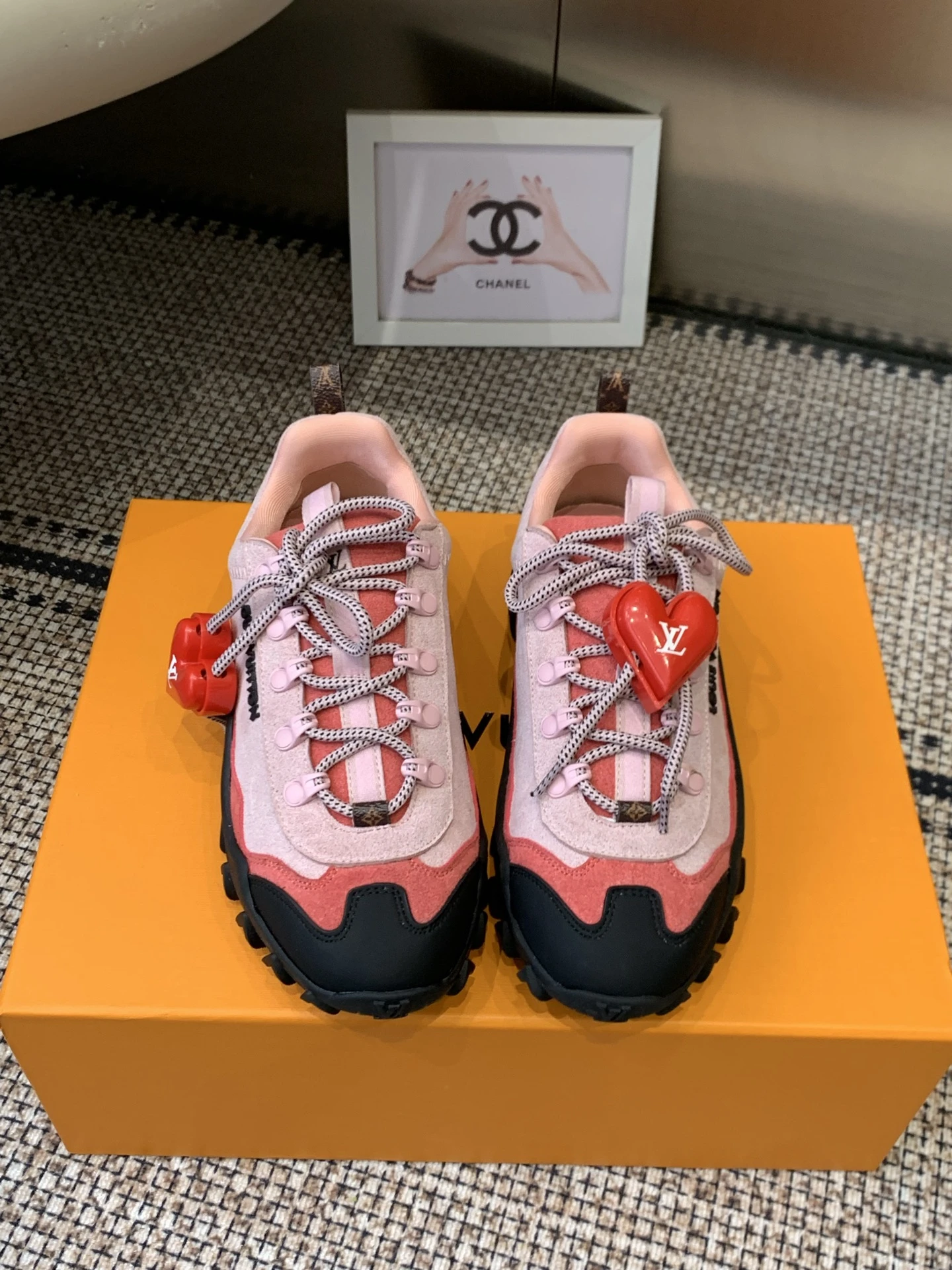 Louis Vuitton Sneakers — 0f25386c