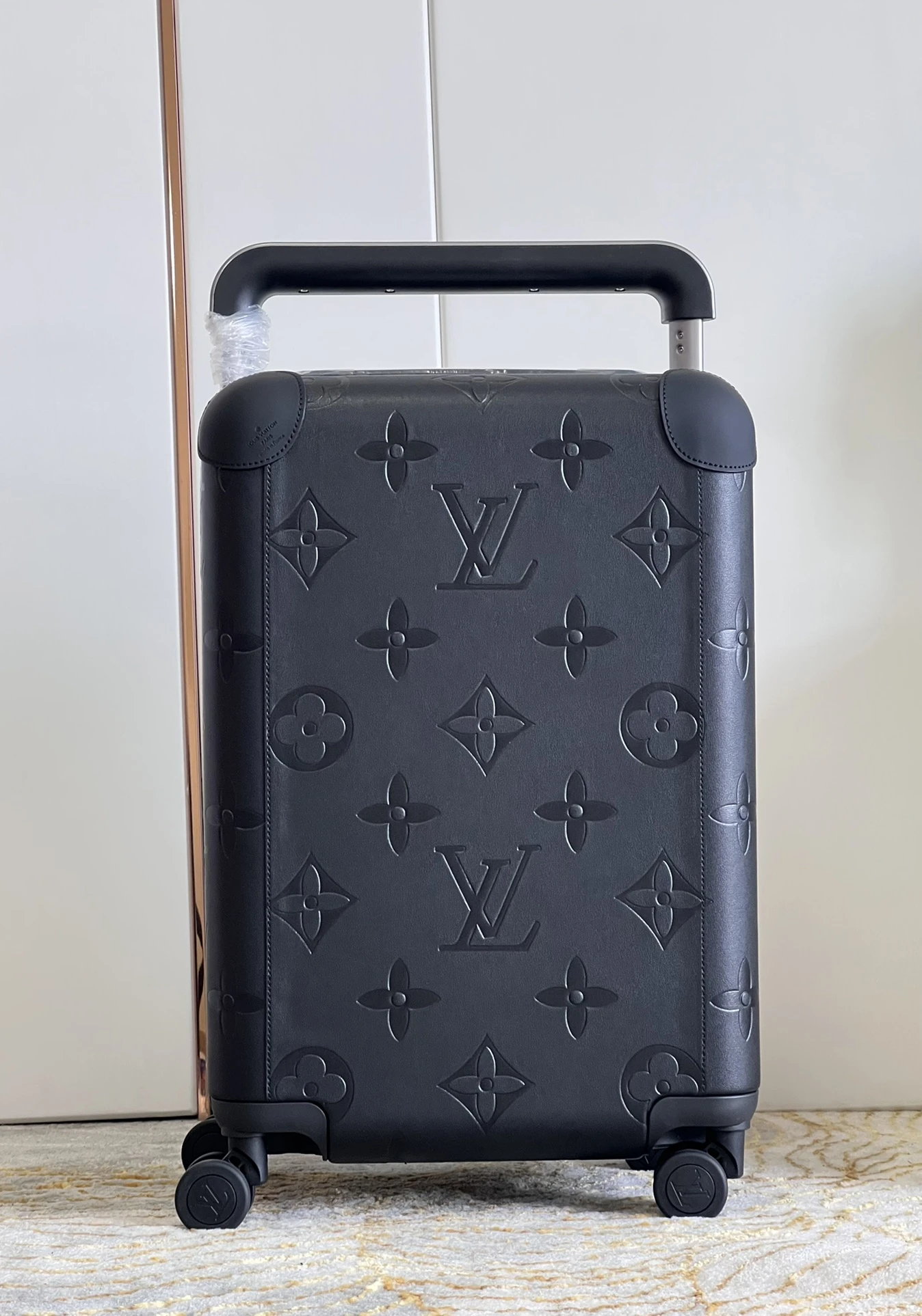 Louis Vuitton Luggage — 3e9f192e
