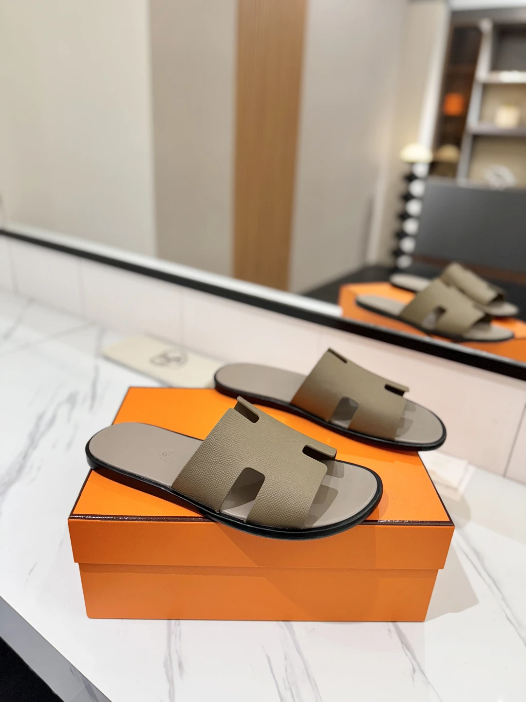 Hermès Slippers — 0002d7d4