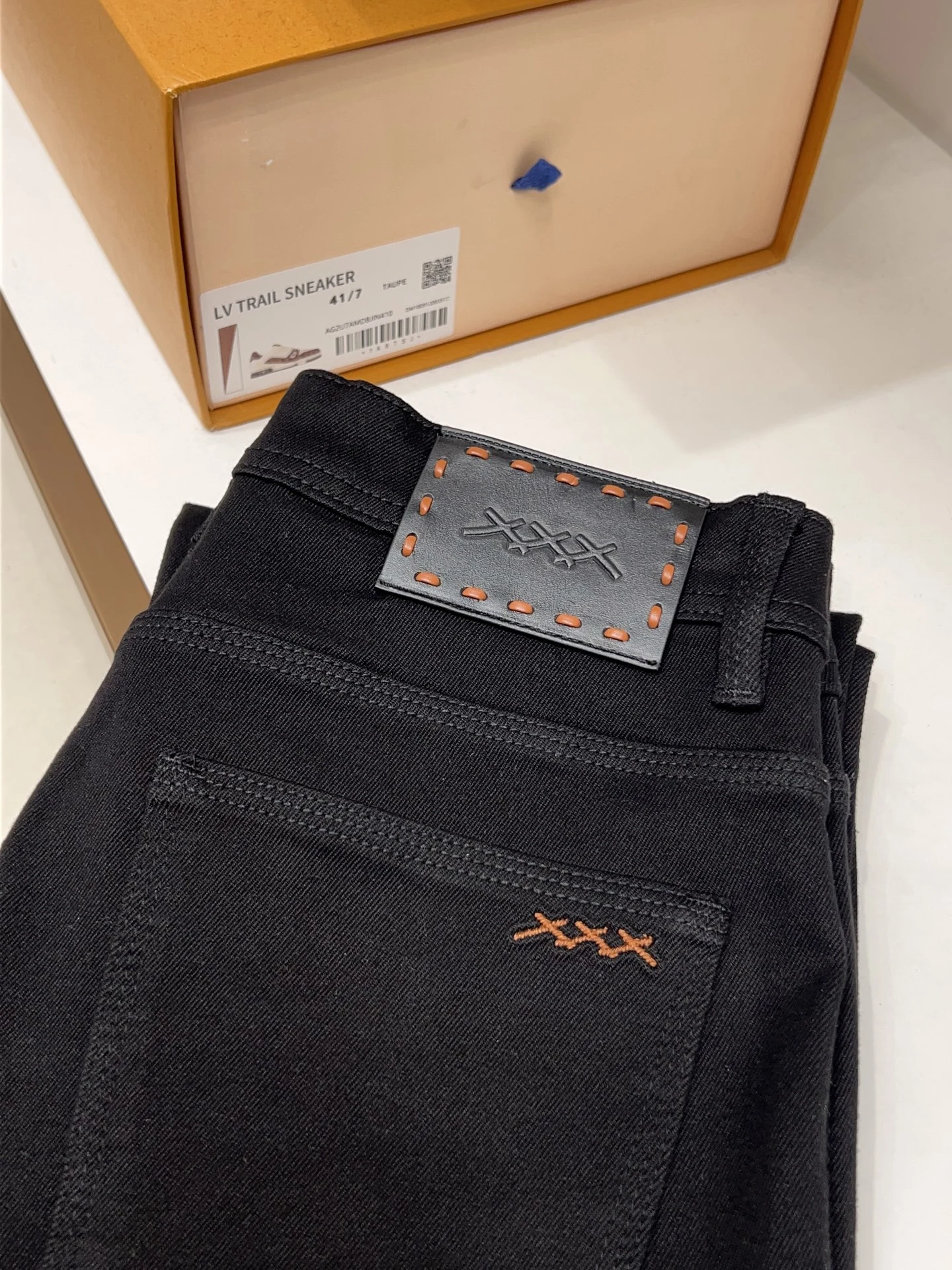 Jeans — a9d16389