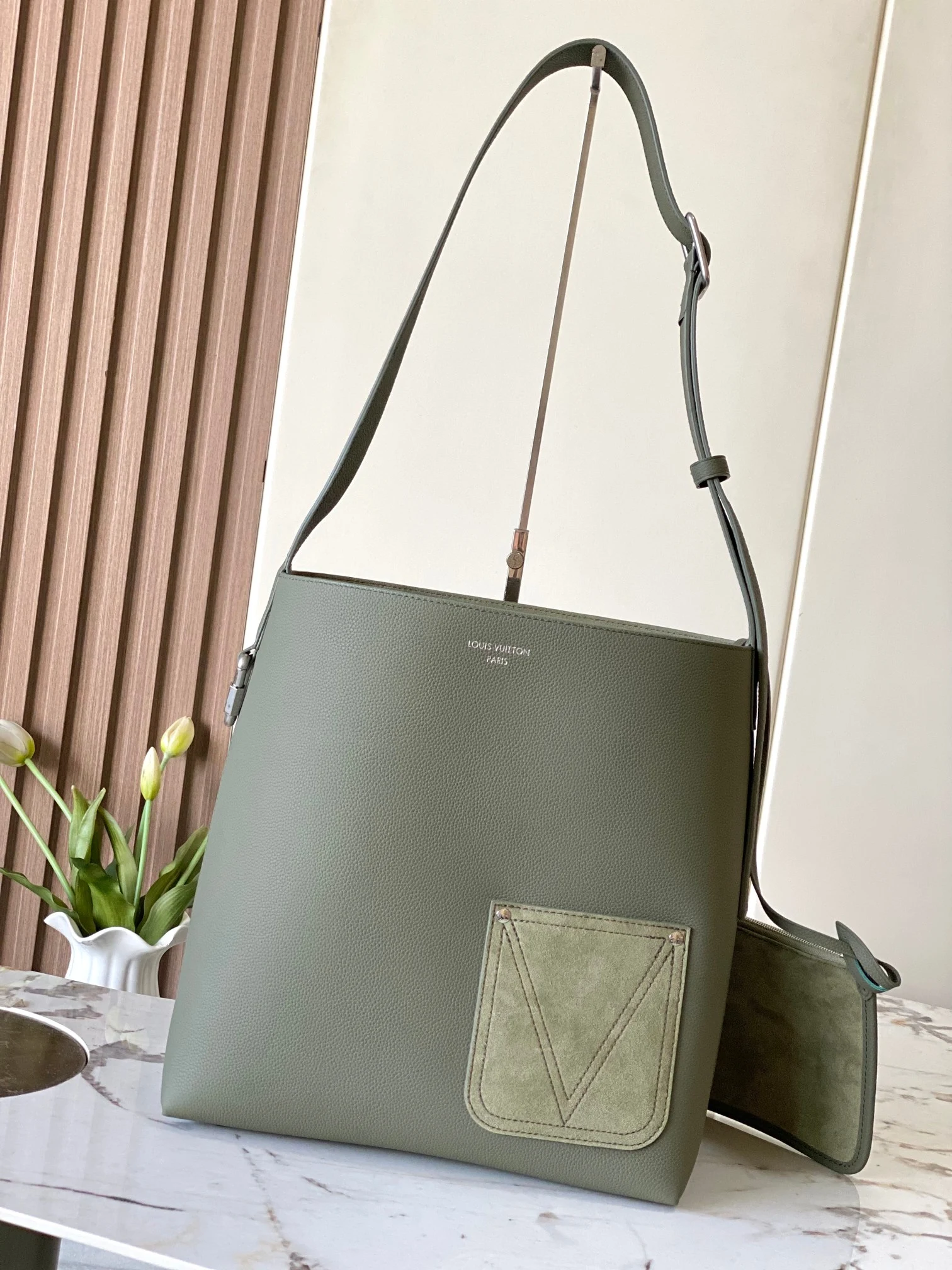 Louis Vuitton Bag — dc22e90d