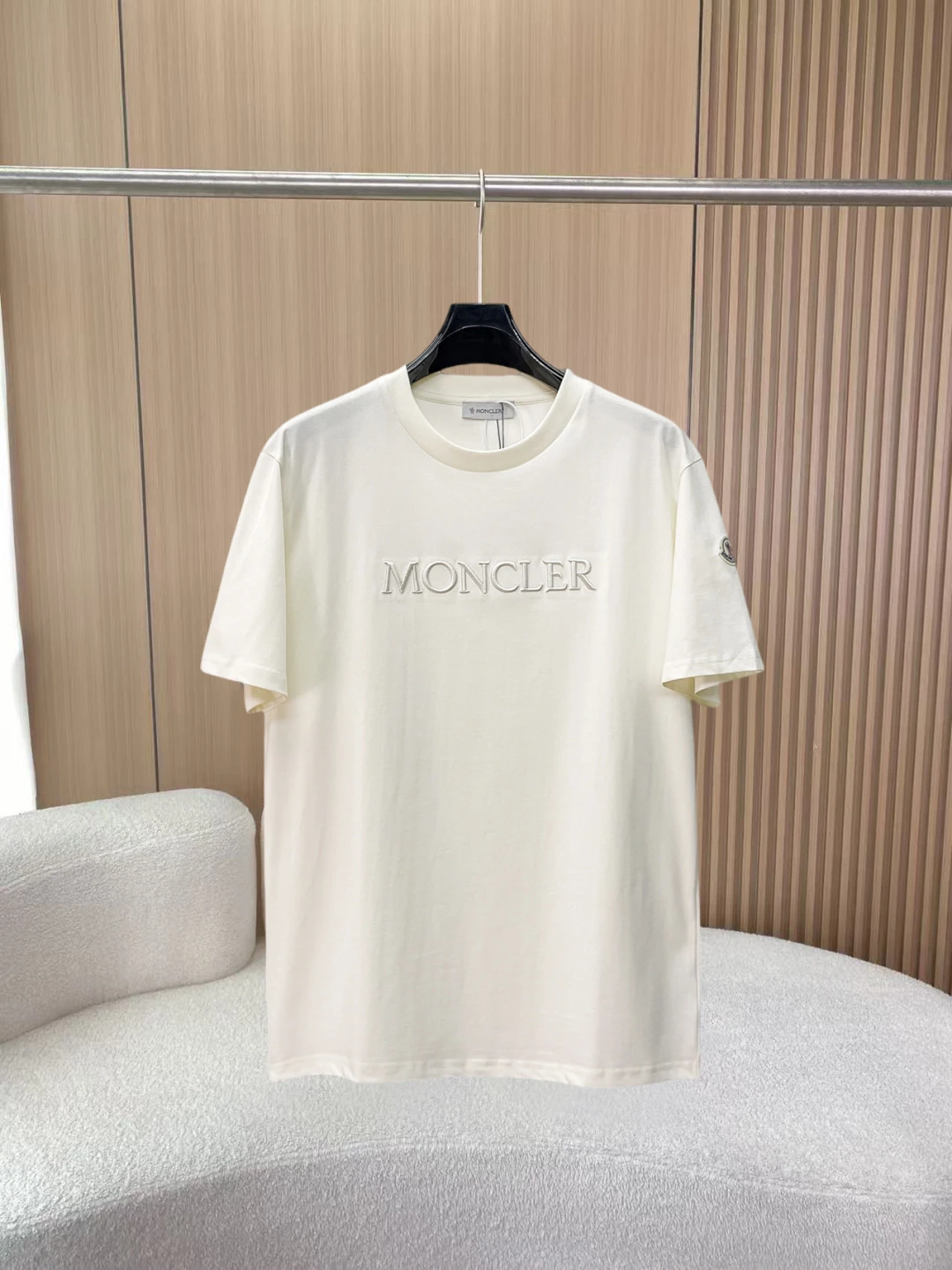 Moncler T-Shirt — ff61165f