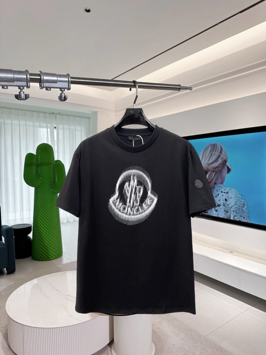 Moncler T-Shirt — 811b1168