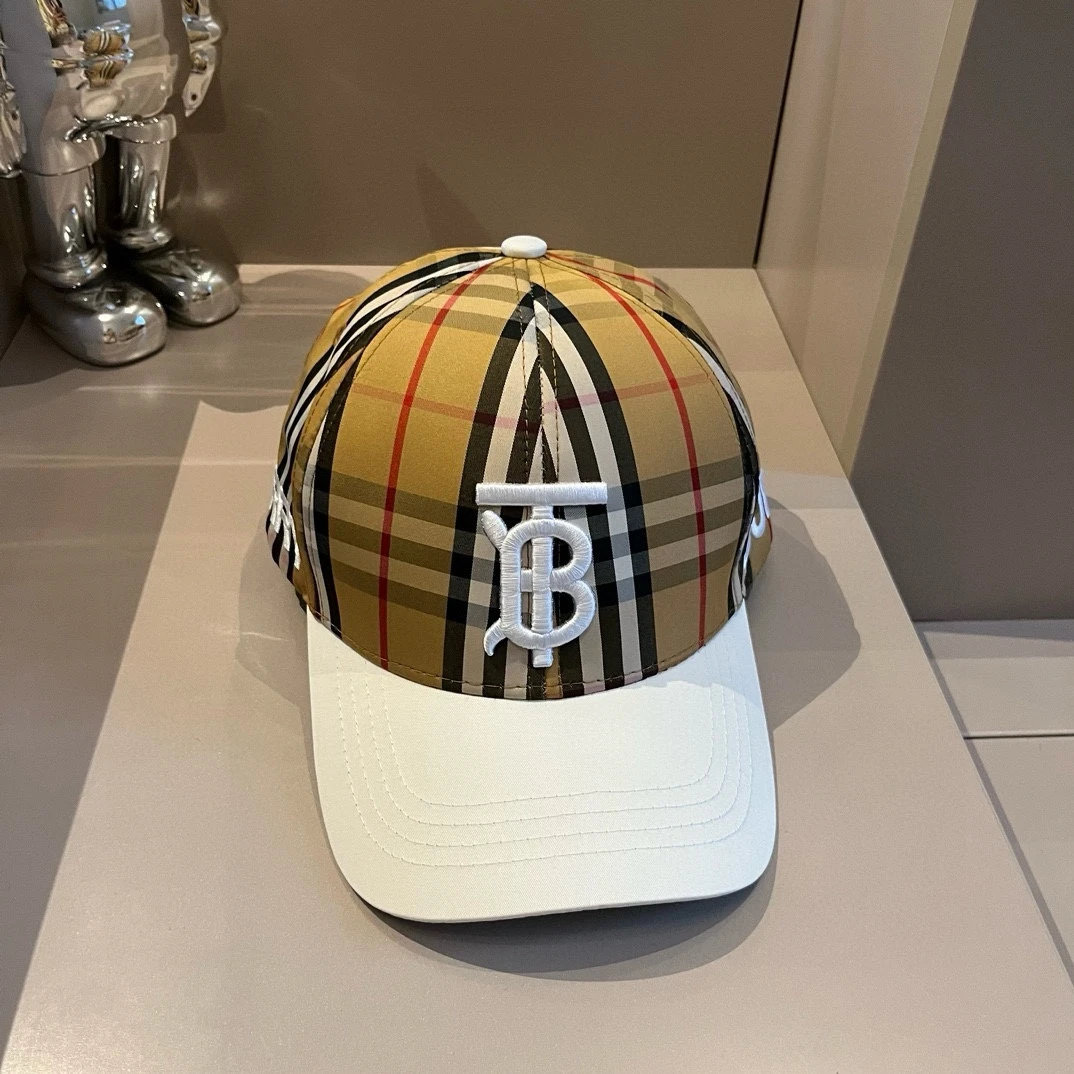 Burberry Hat — 5fd3776e