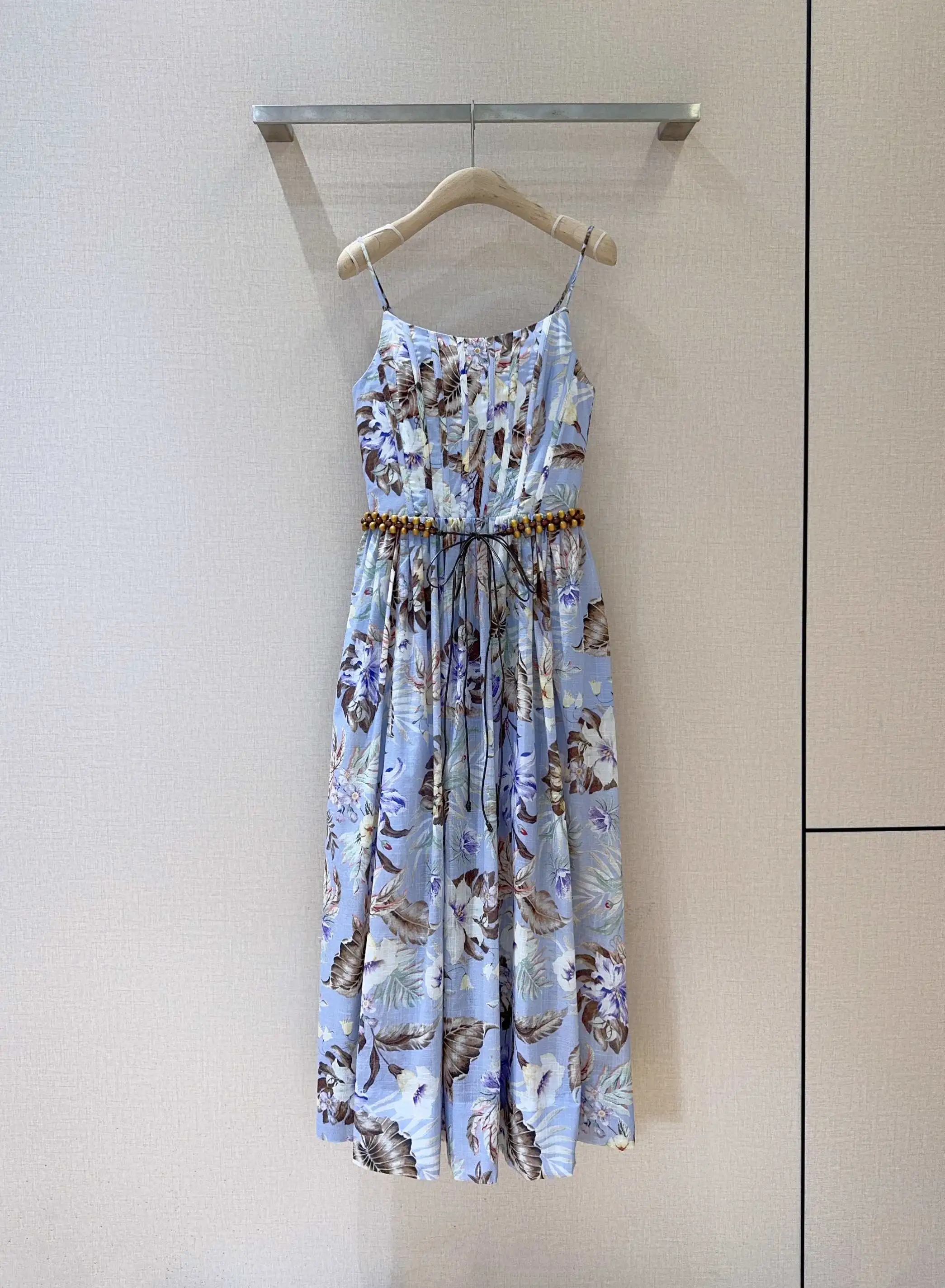 Dresses — 9260b21d