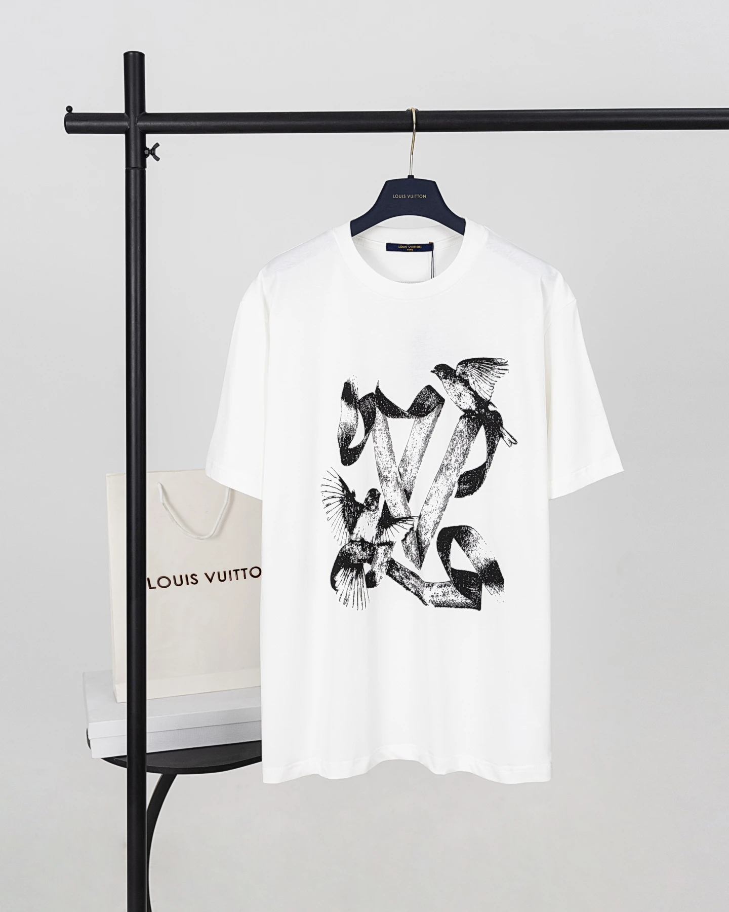 Louis Vuitton T-Shirt — 2019febb