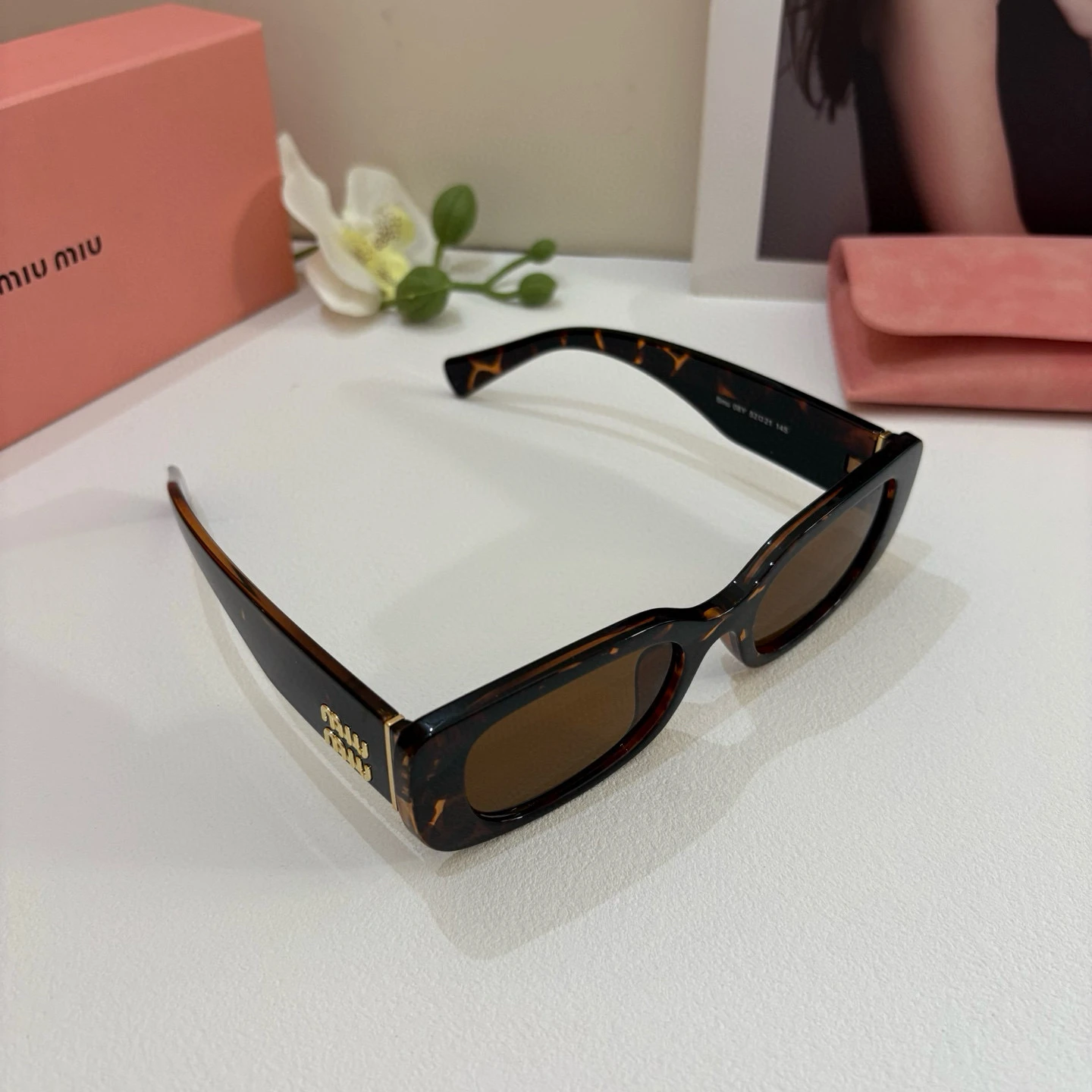 Miu Miu Eyewear — ad3c513e