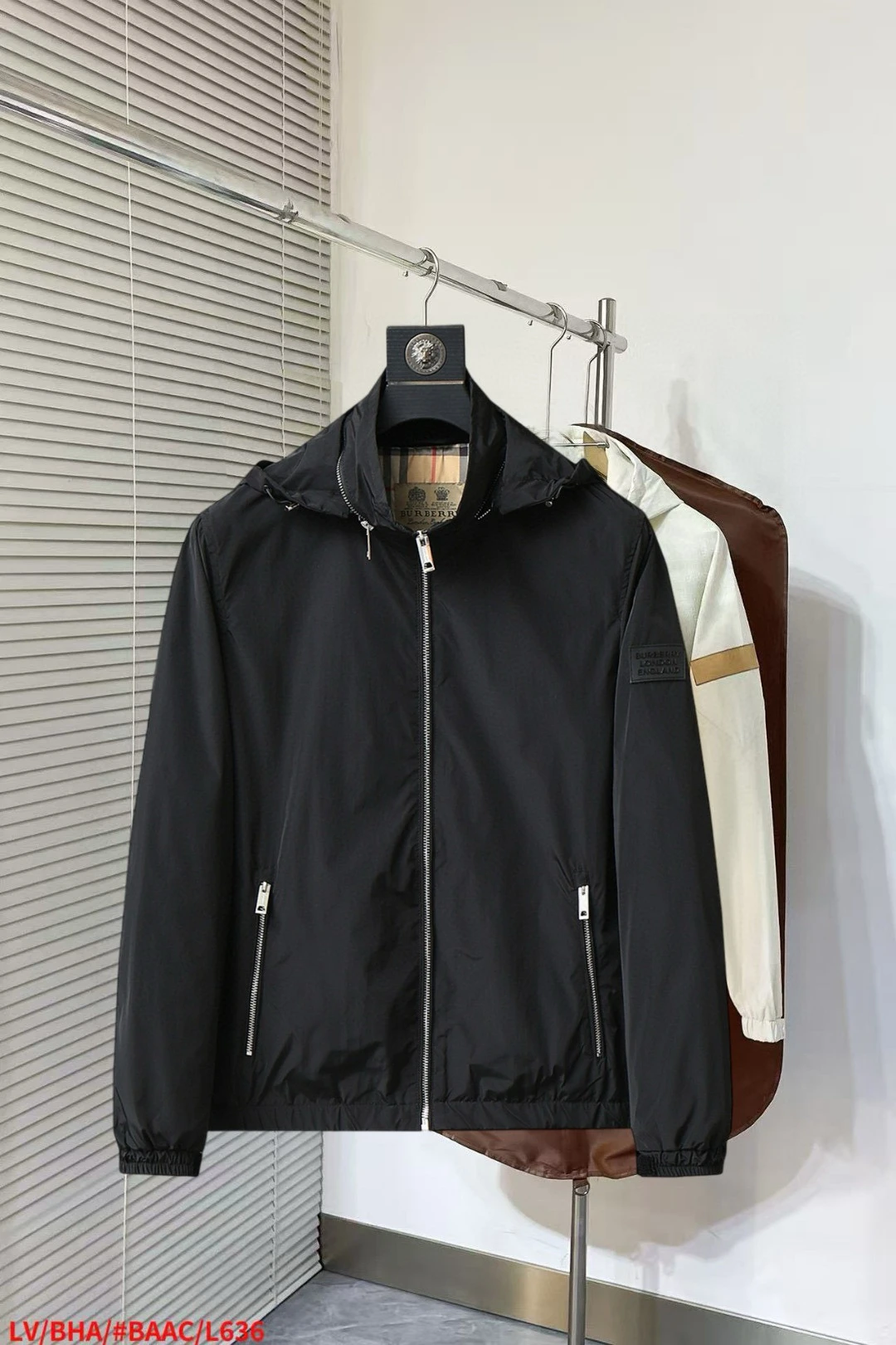 Burberry Jackets — 6249e5f8