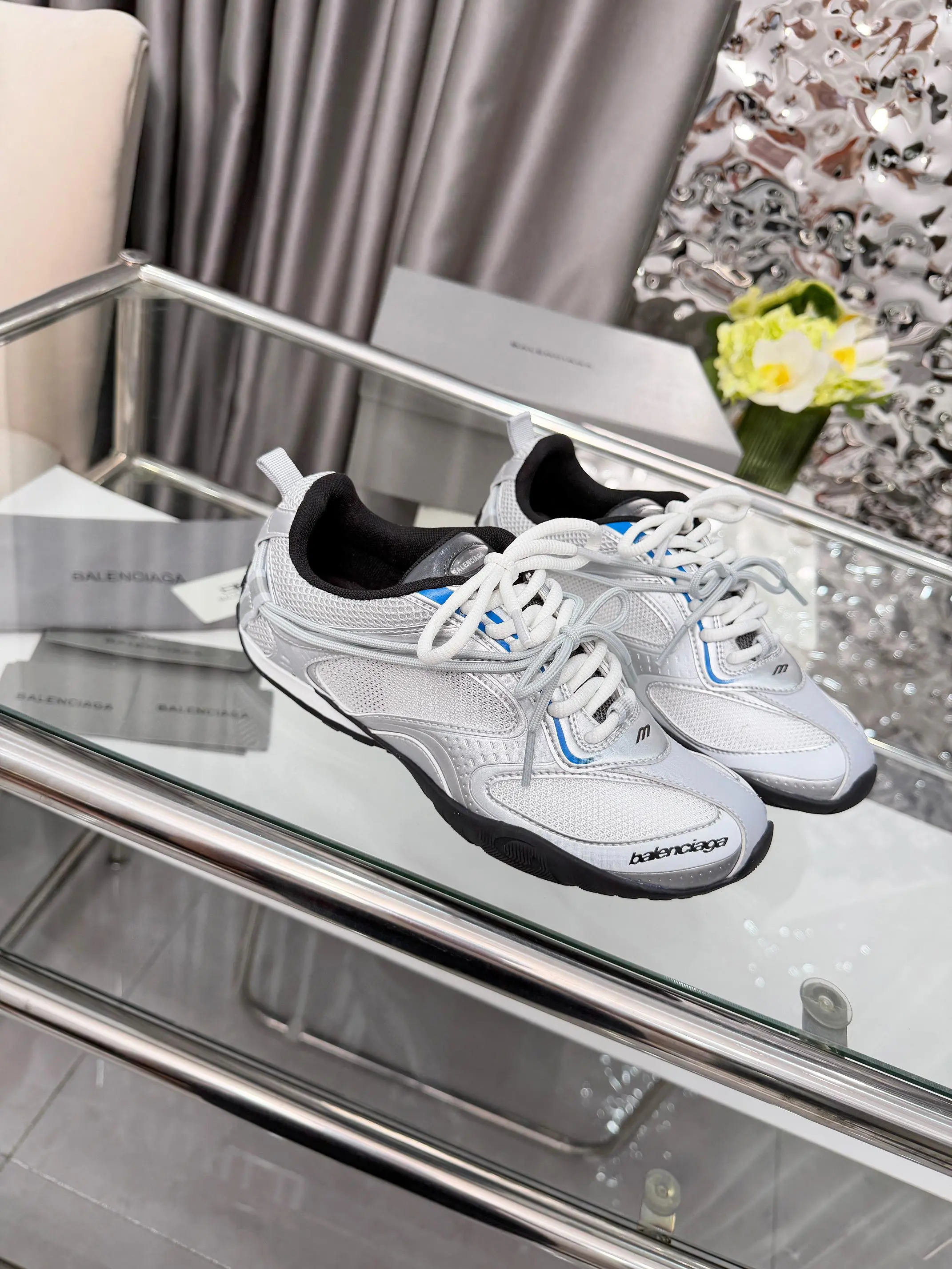 Balenciaga Sneakers — af3a0a98