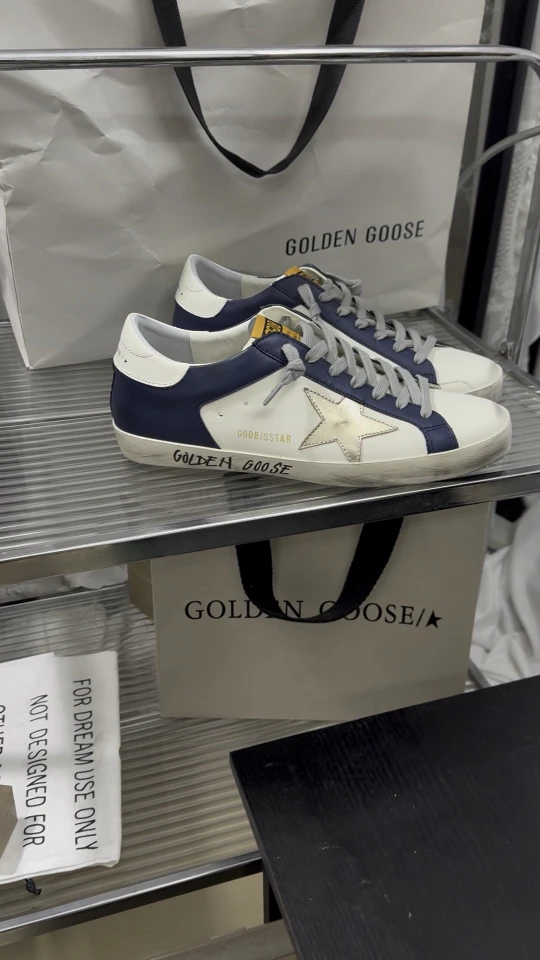 Golden Goose Sneakers — 34f73eb2