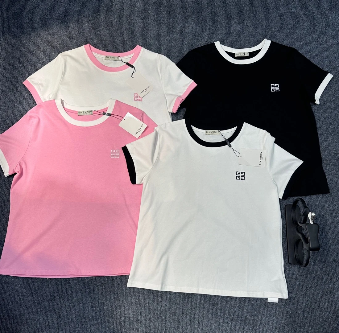 Givenchy T-Shirts — 4039767a