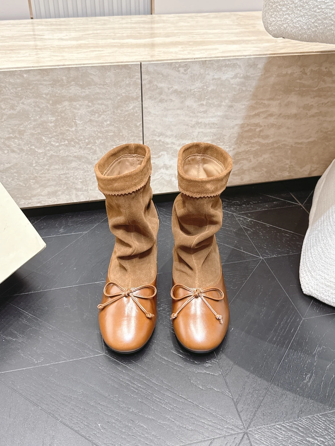 Boots — 6b11d880