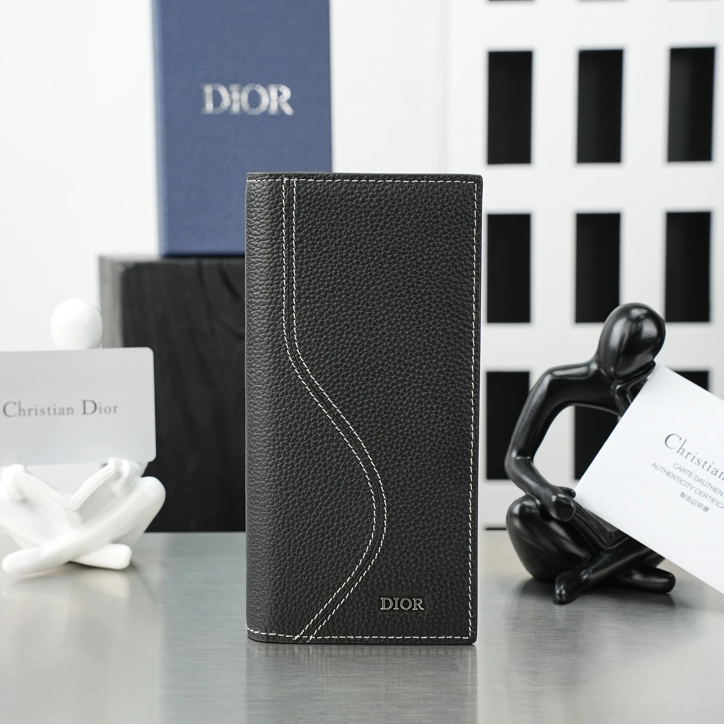 Wallets — 5812f24f