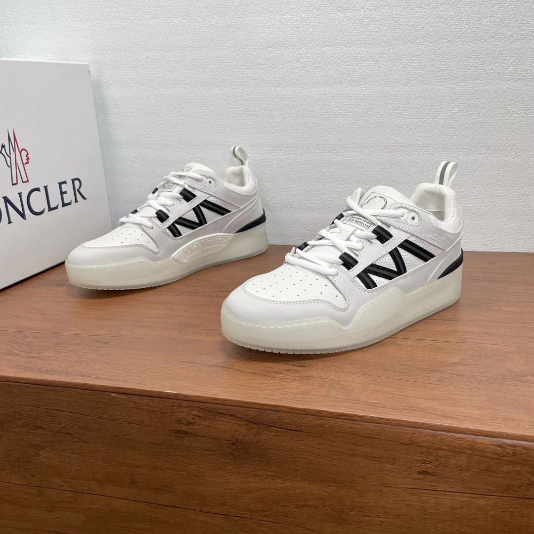 Moncler Sneakers — 50743ce2