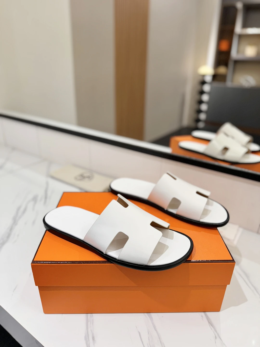 Hermès Slippers — d4b551d4