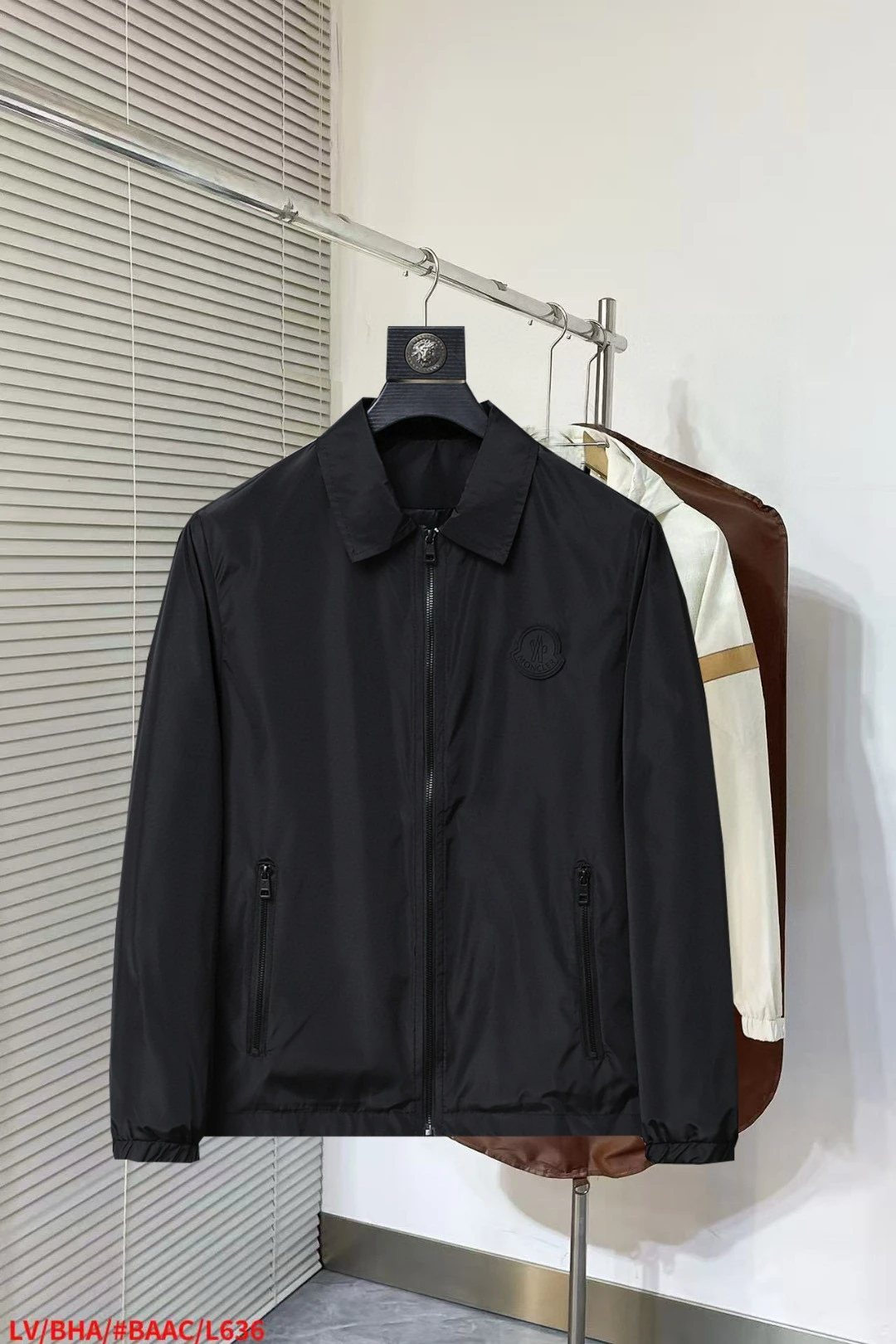 Moncler Jackets — 5a921d43