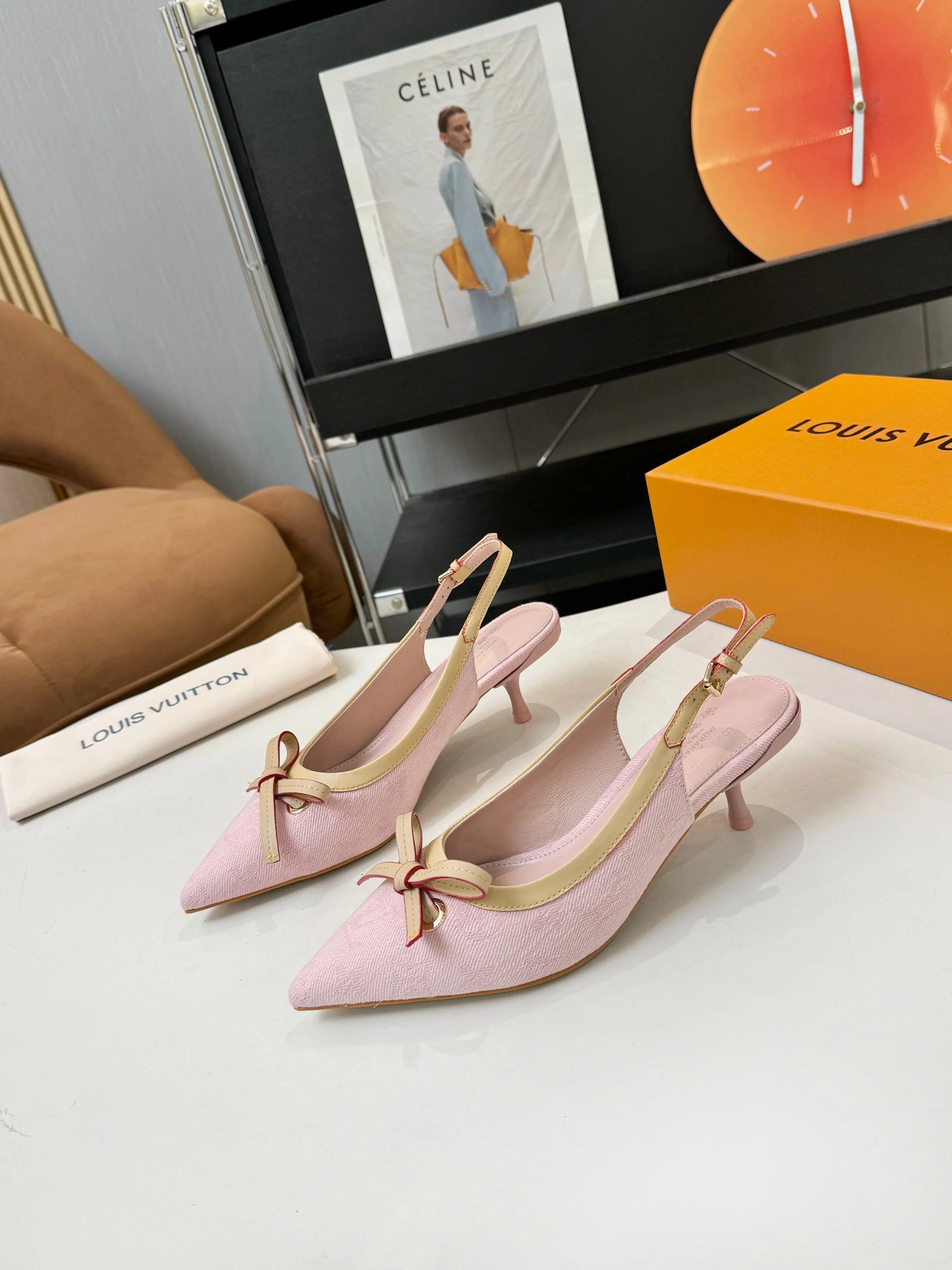 Louis Vuitton Sandals — 5eed58f3