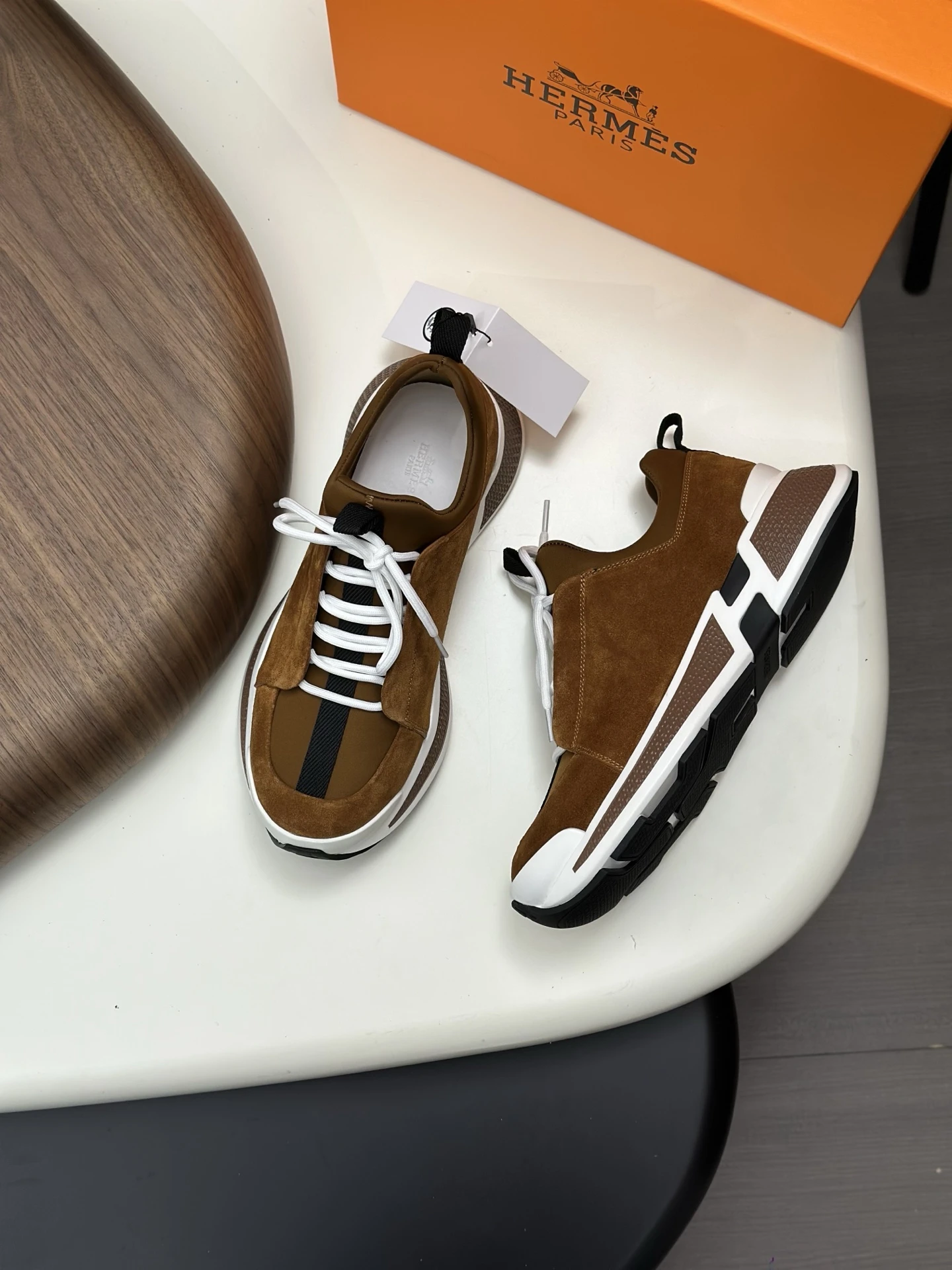 Hermès Sneakers — 0a513bcc