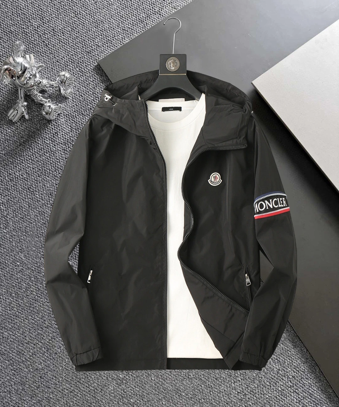 Moncler Jackets — 465c361c