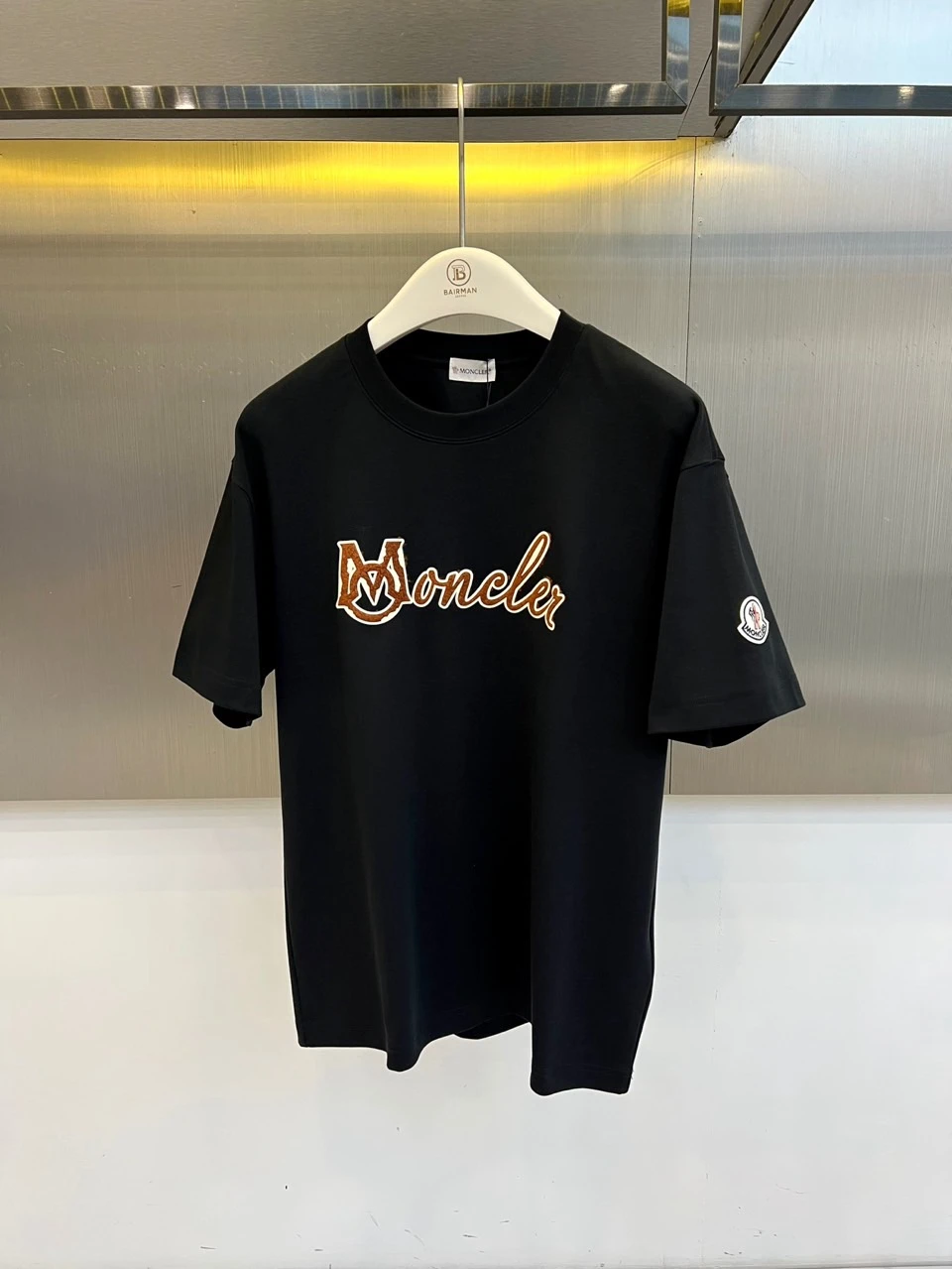 Moncler T-Shirt — 36caa8a8