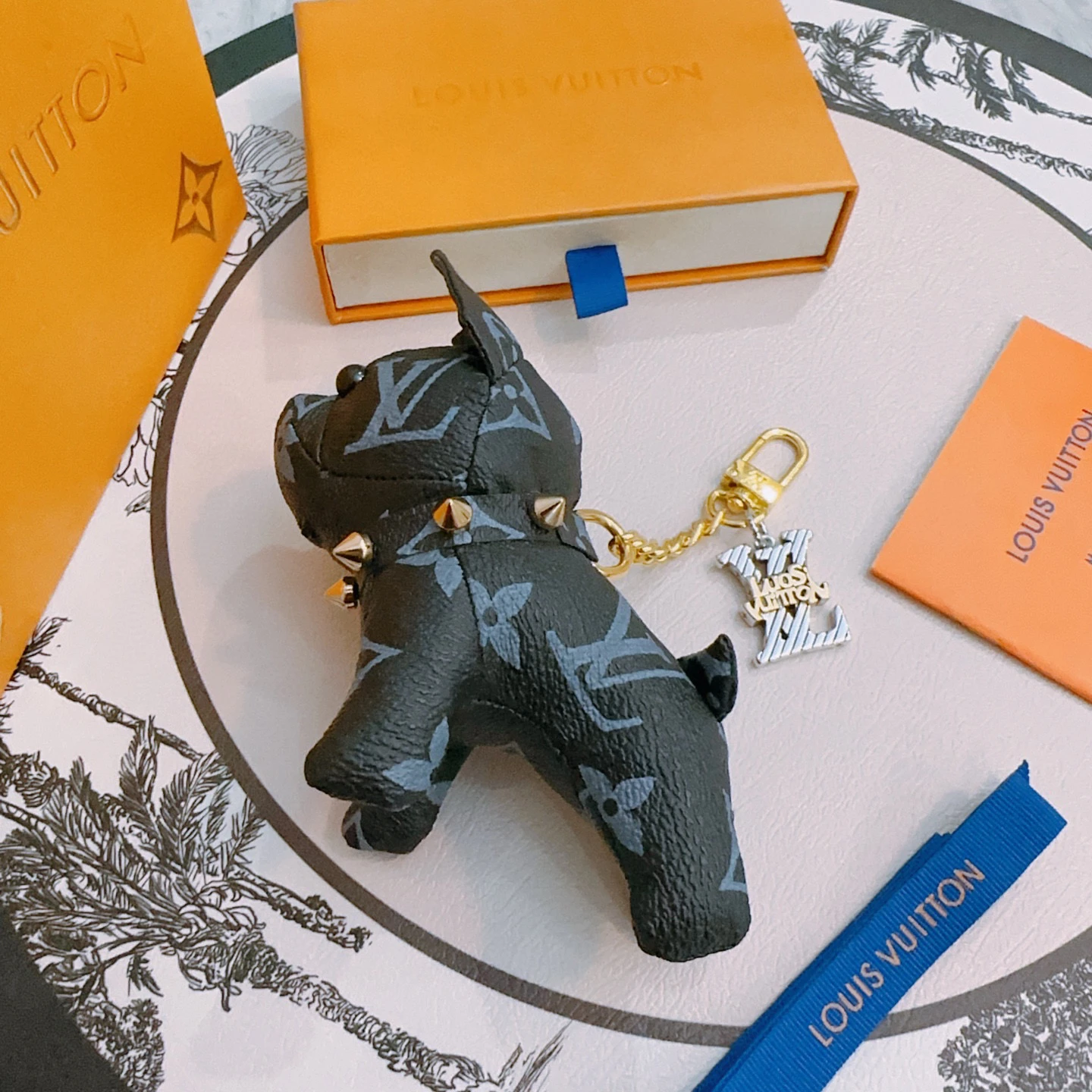Louis Vuitton Keyrings & Bag Charms — ab535648